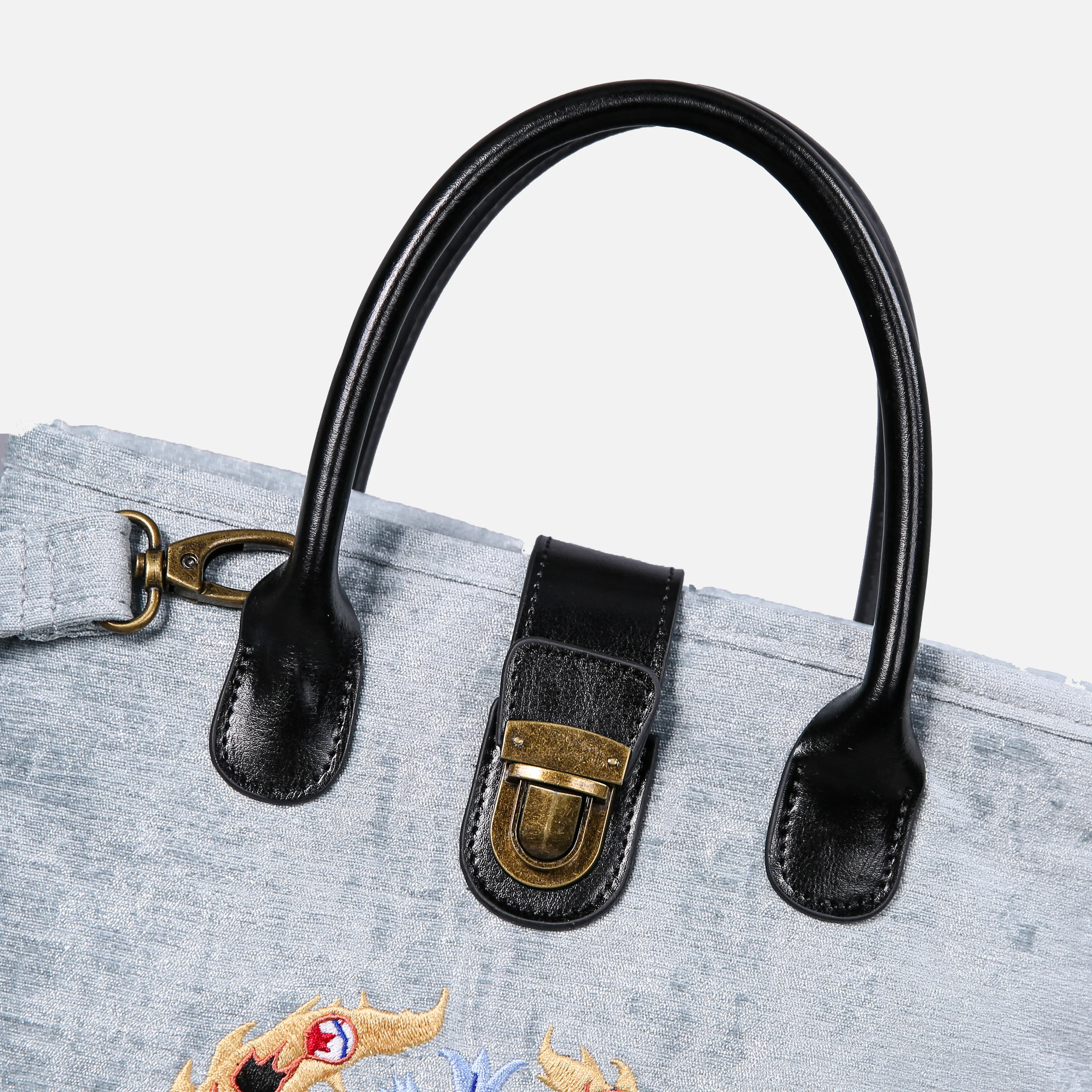 AHS the Devils Mouth Tuck Lock Carpet Satchel - Image 7