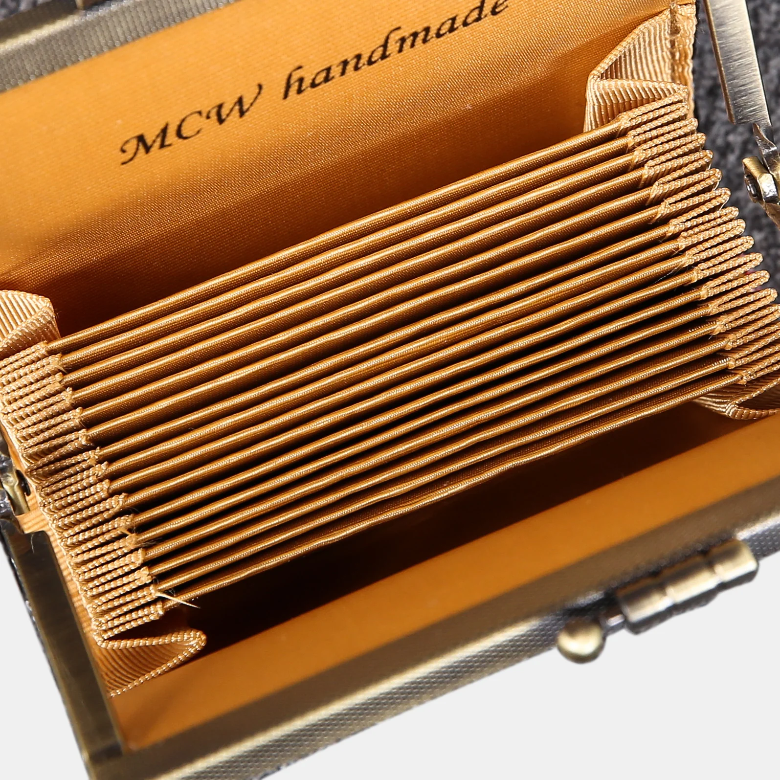 Botanical Garden Card Wallet - Image 9