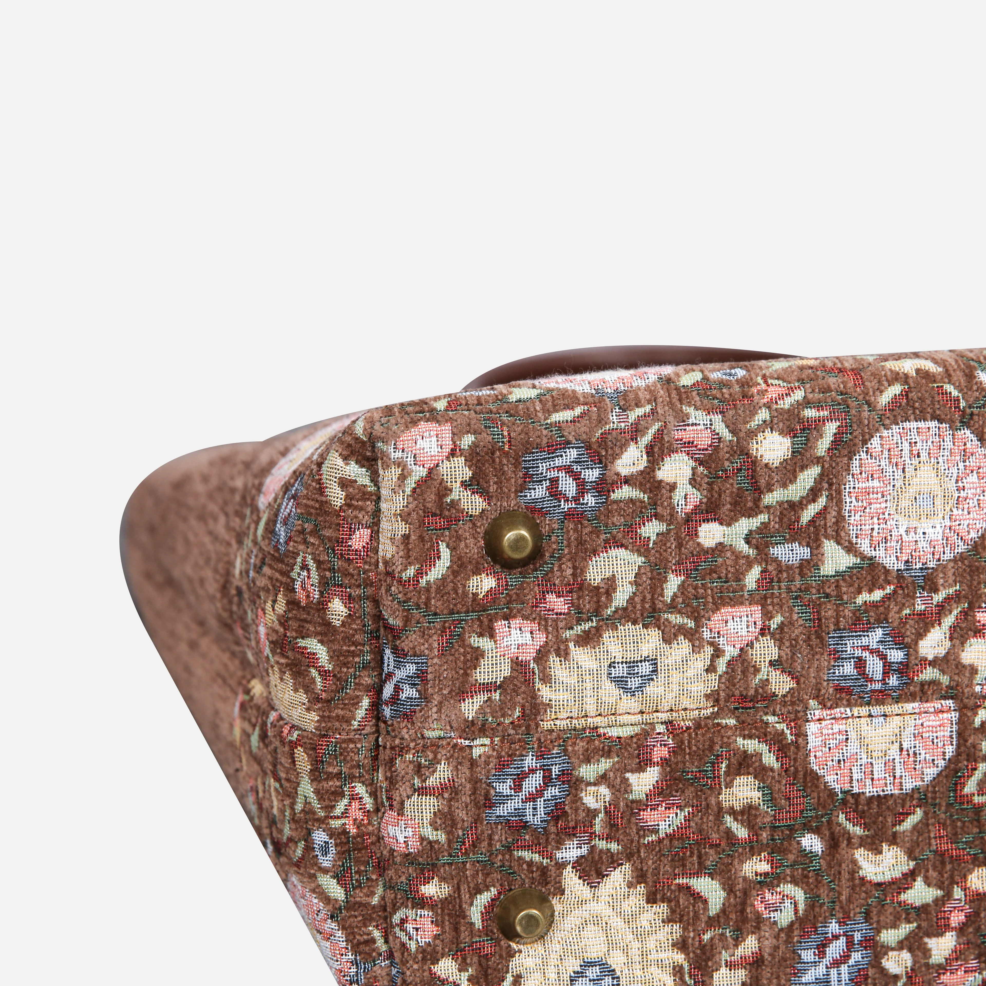 Bouquet Coffee Carpet Tote Shopper - Image 5