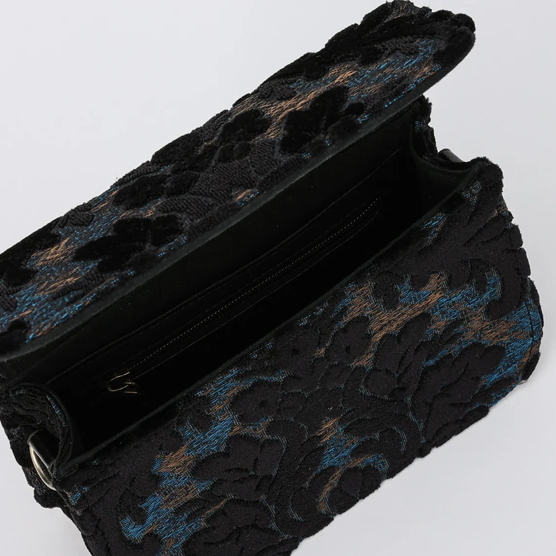 Burnout Velvet Black Flap Crossbody Bag - Image 7