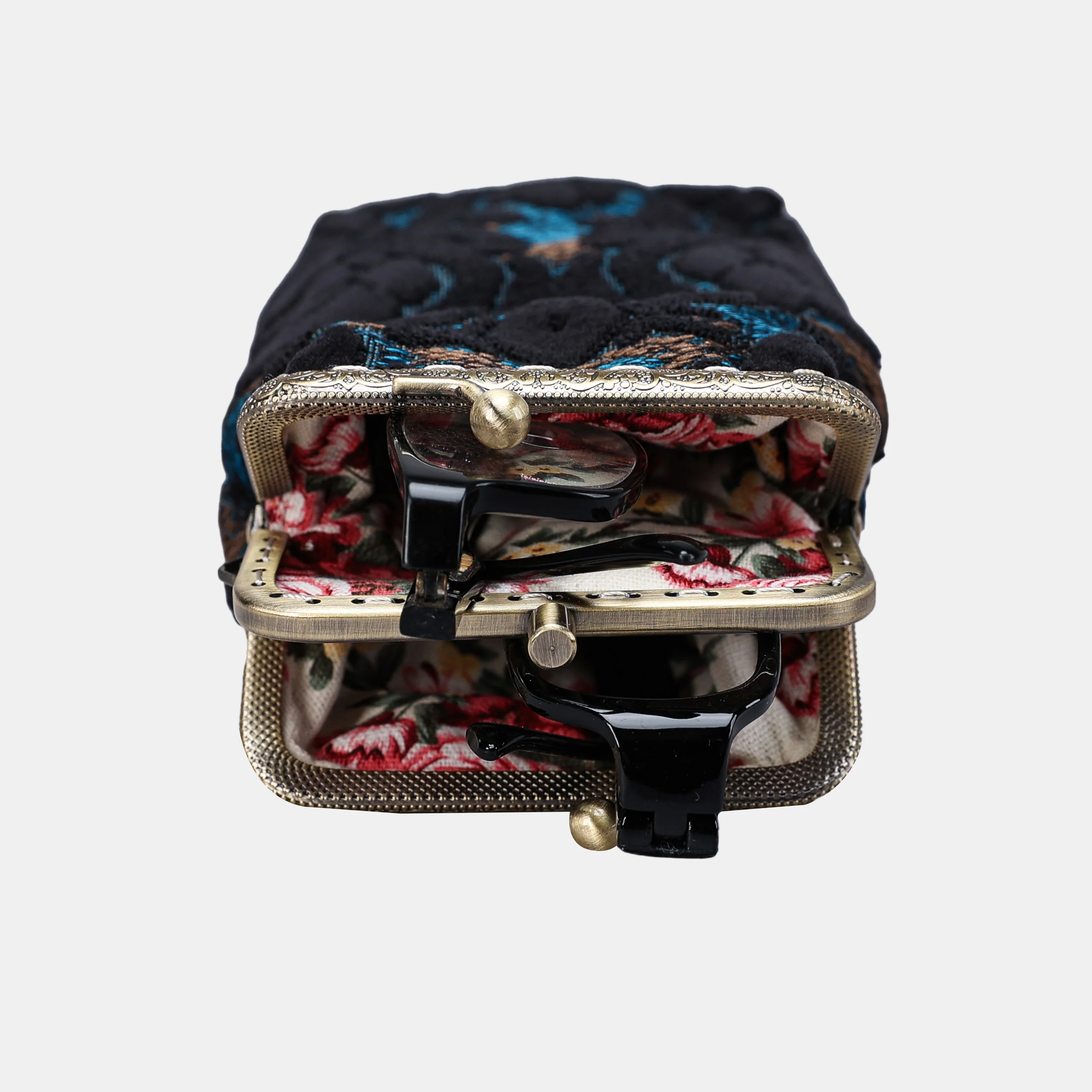 Burnout Velvet Black Carpet Eyeglasses Case - Image 4
