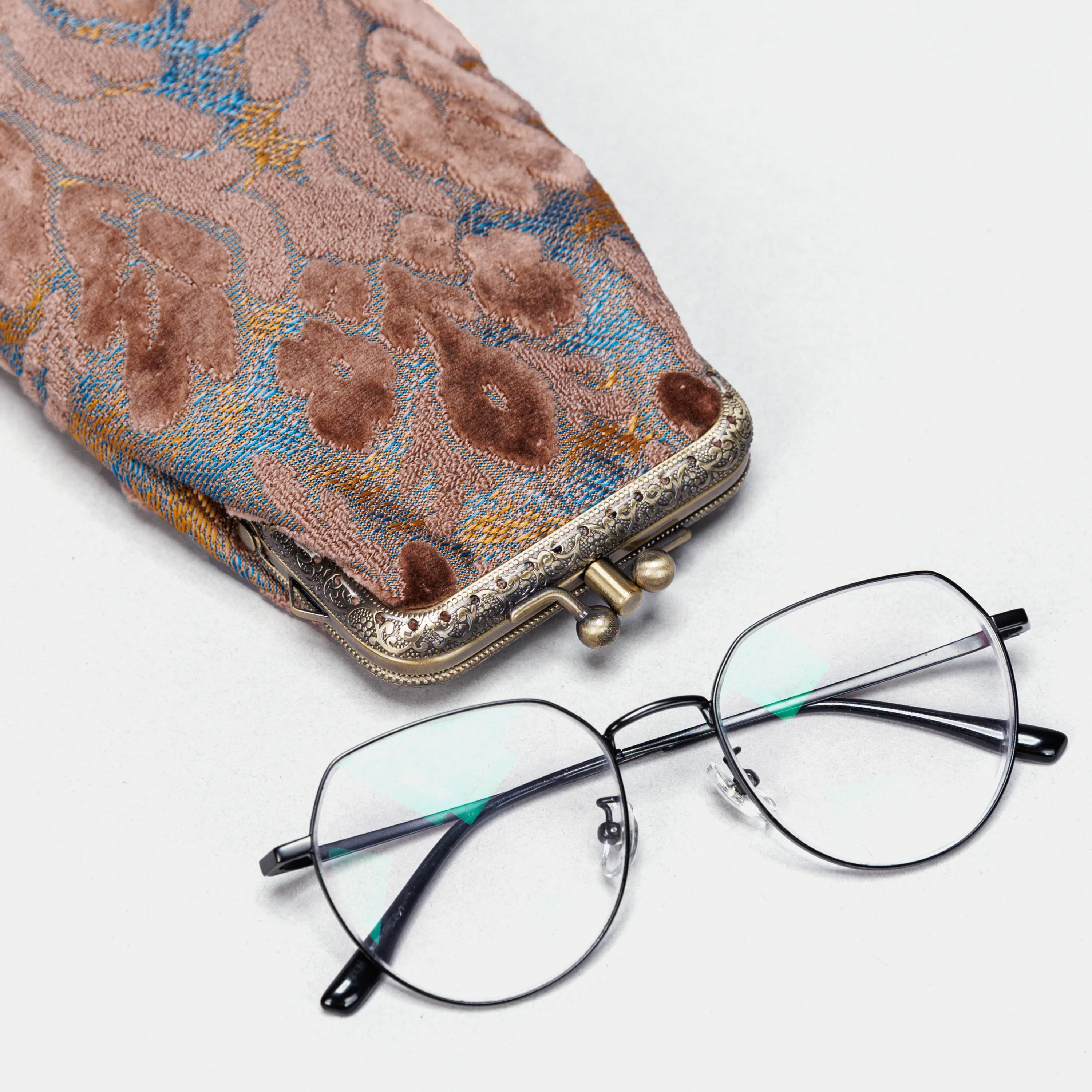 Burnout Velvet Camel Carpet Eyeglasses Case - Image 5