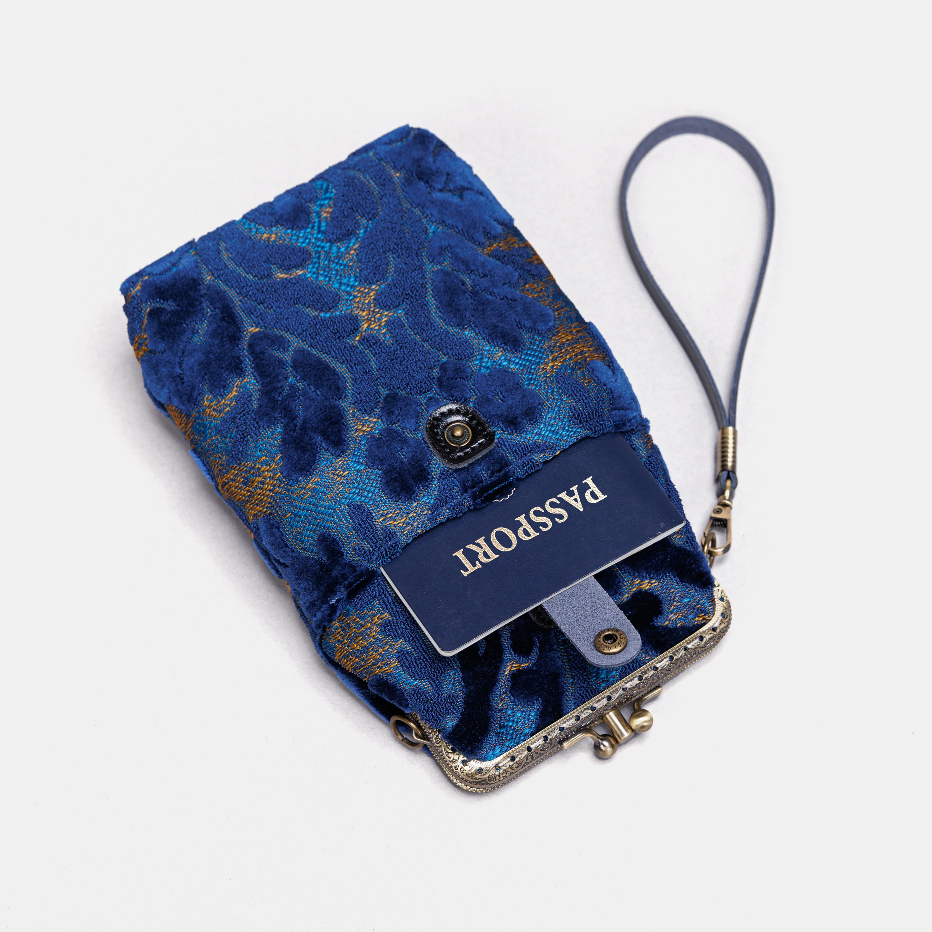 Burnout Velvet Navy Carpet Phone Case - Image 3