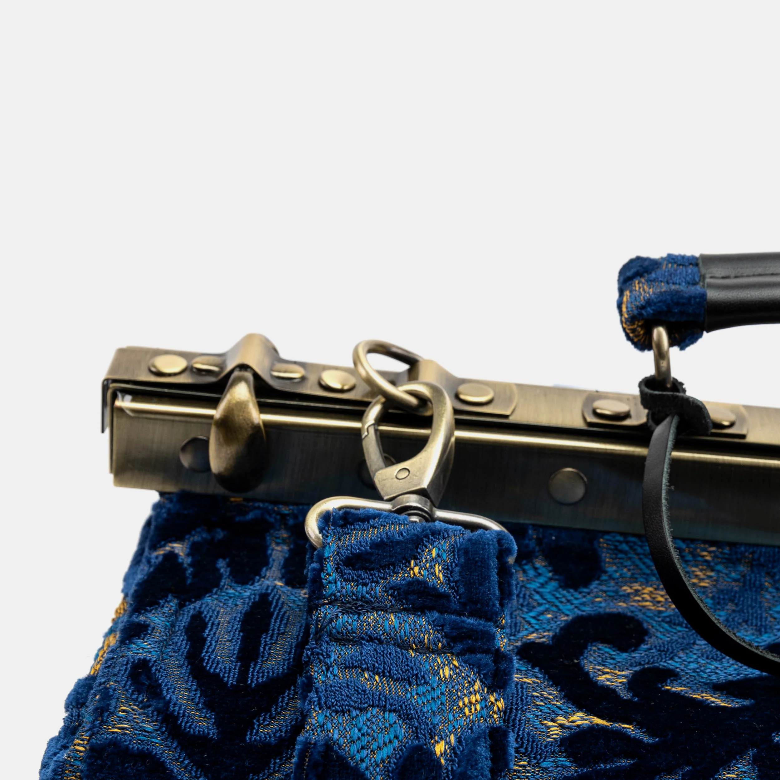 Burnout Velvet Navy Genevieve Carpet Gladstone Bag - Image 6