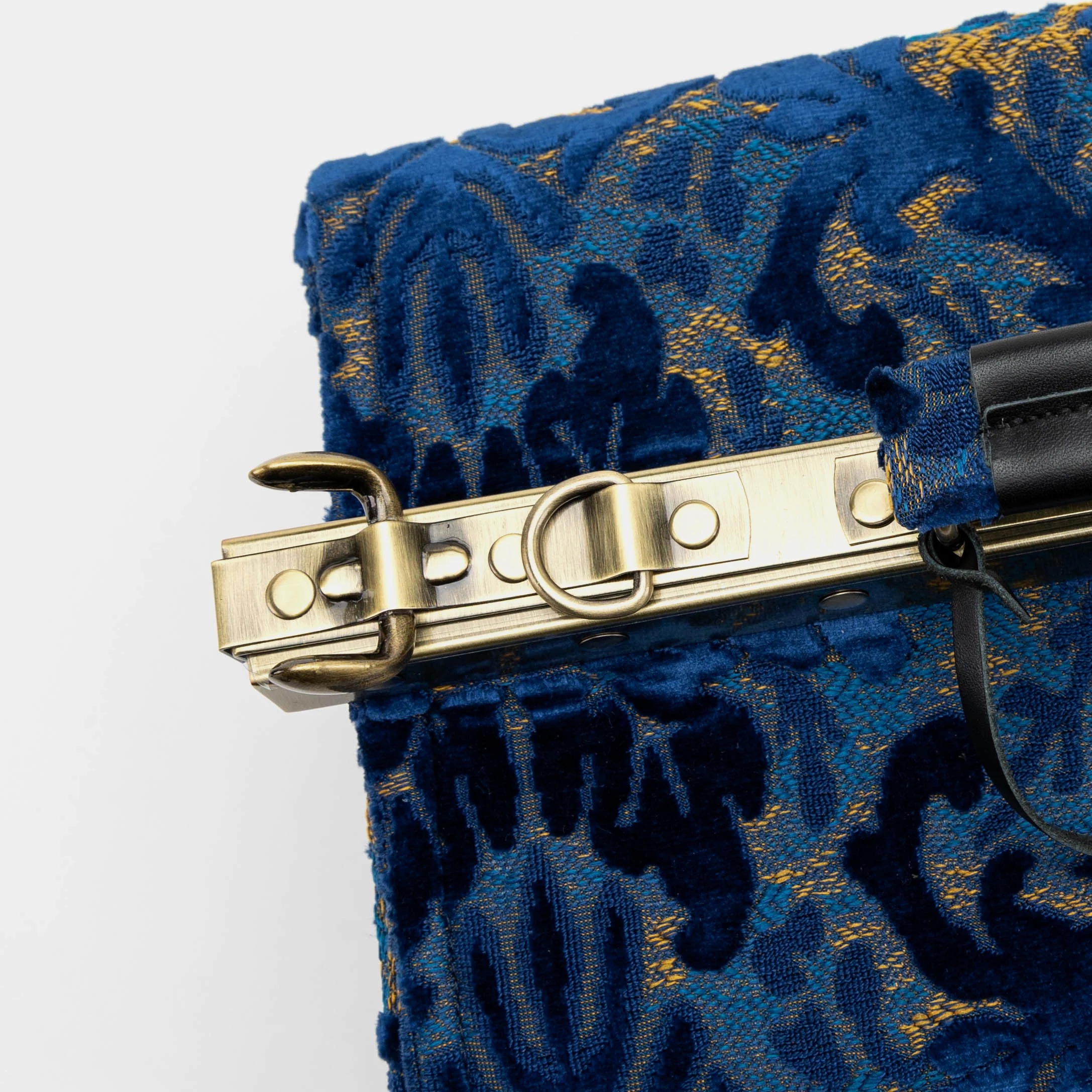 Burnout Velvet Navy Genevieve Carpet Gladstone Bag - Image 7