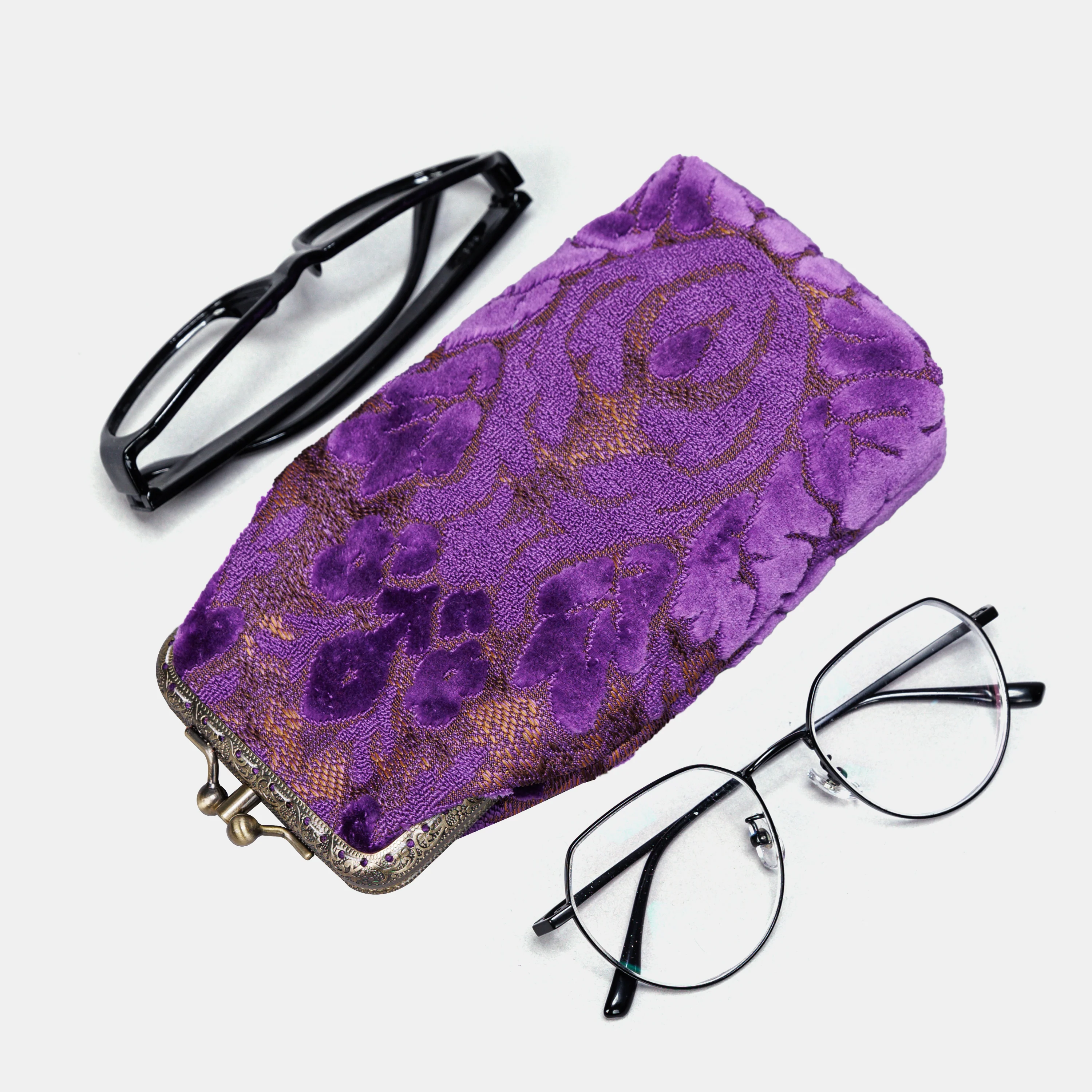 Burnout Velvet Purple Carpet Eyeglasses Case - Image 3