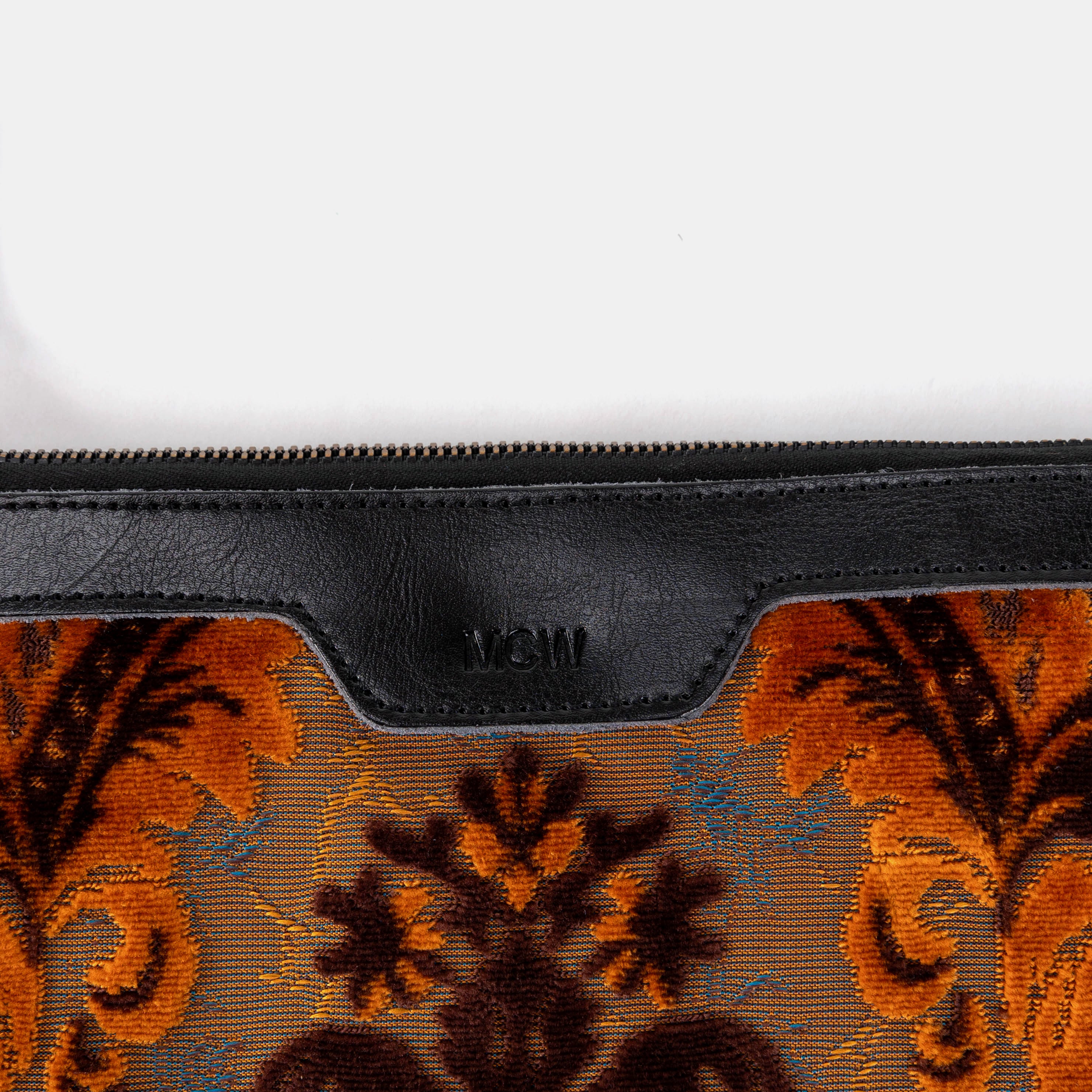 Burnout Velvet Revival Sienna Wristlet Clutch - Image 3