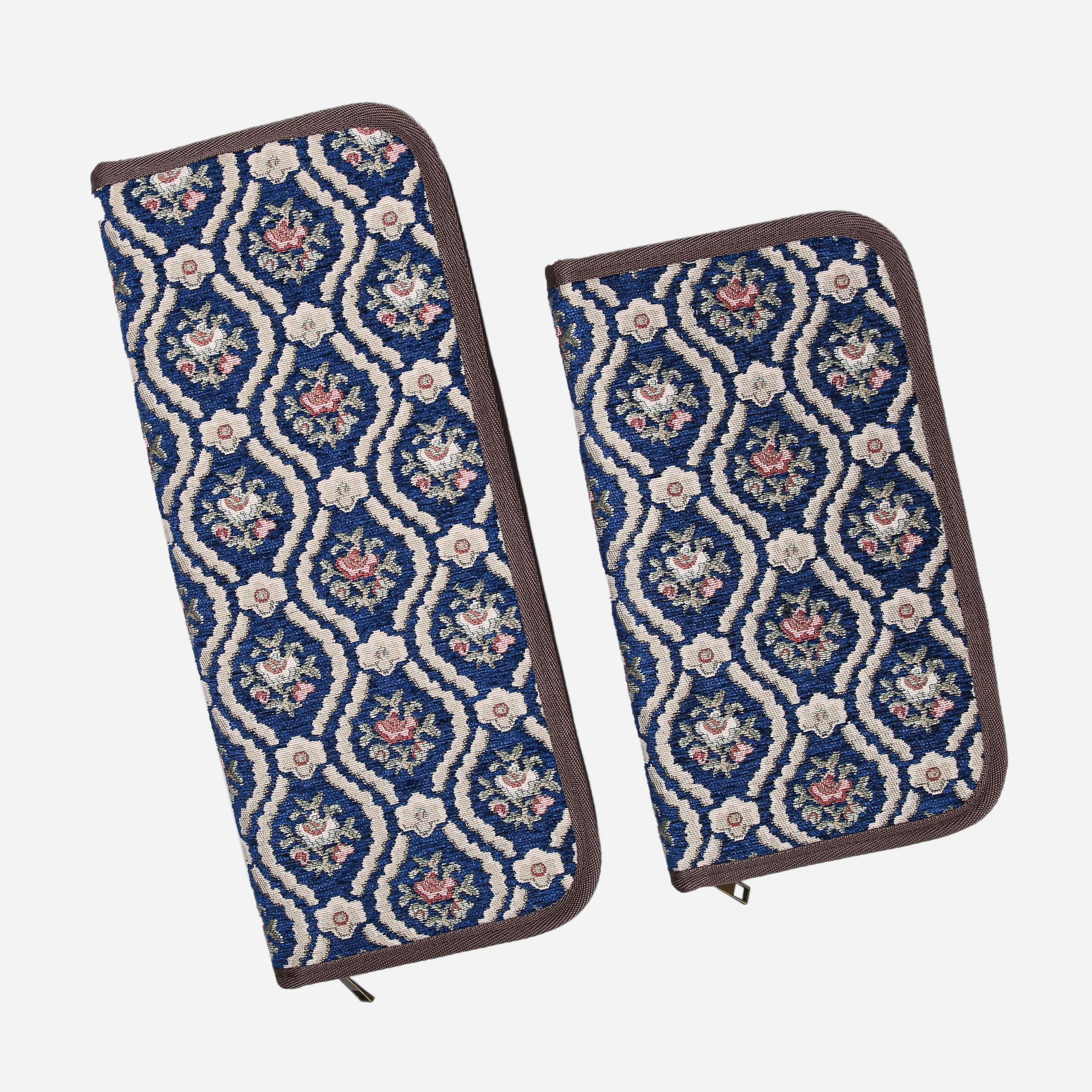 Traditional Blue Carpet Needle Case