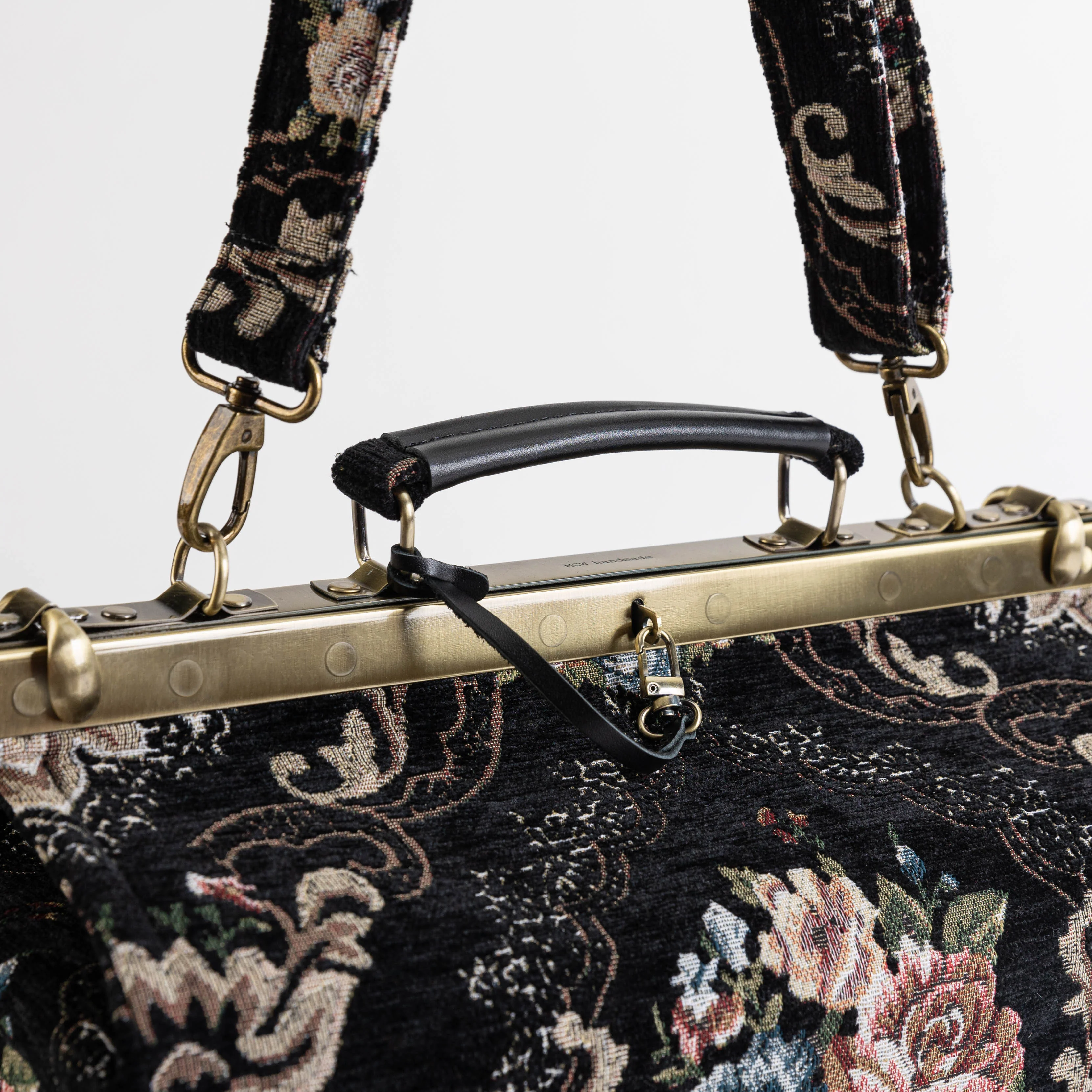 Floral Black Genevieve Carpet Gladstone Bag - Image 5