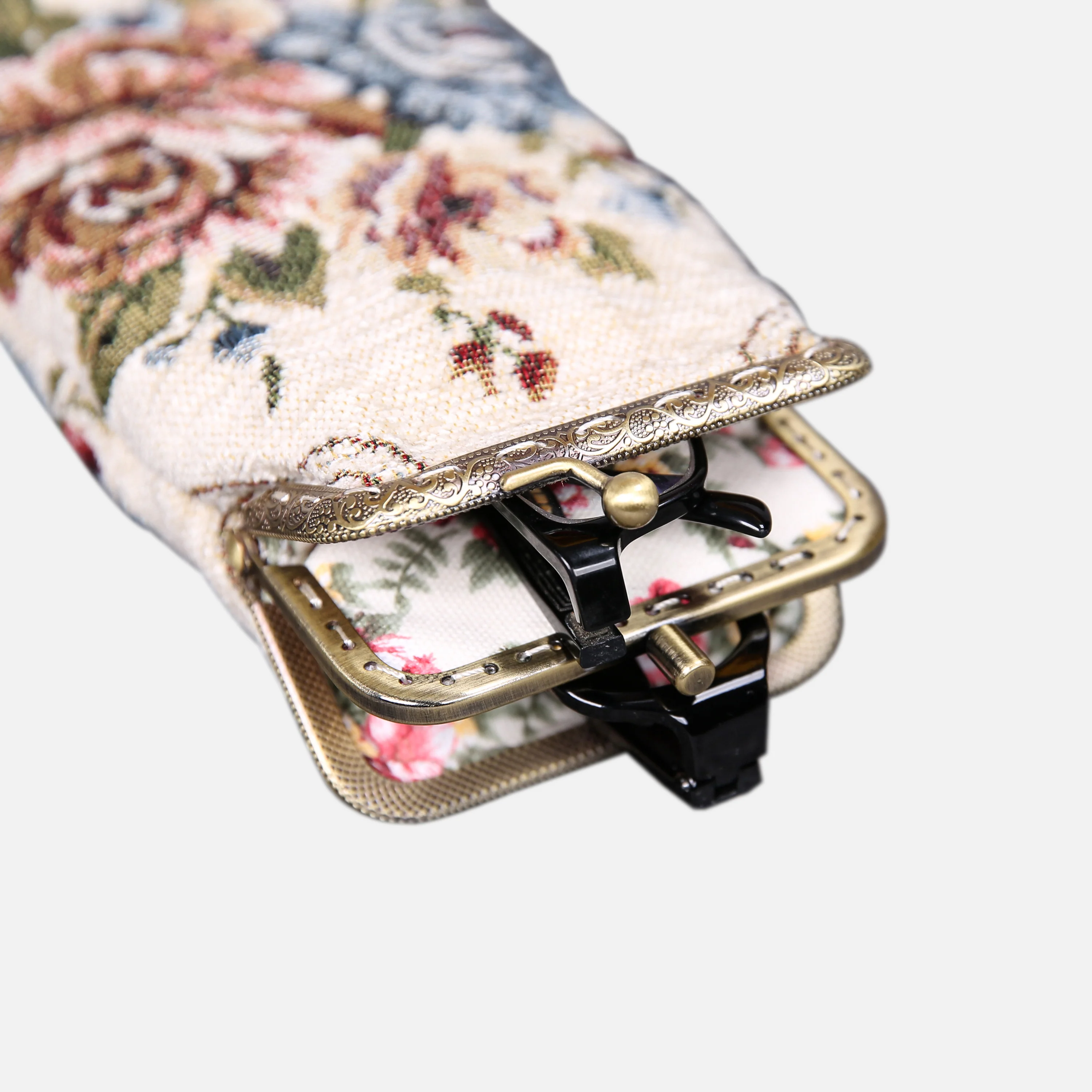 Floral Cream Carpet Eyeglasses Case - Image 4