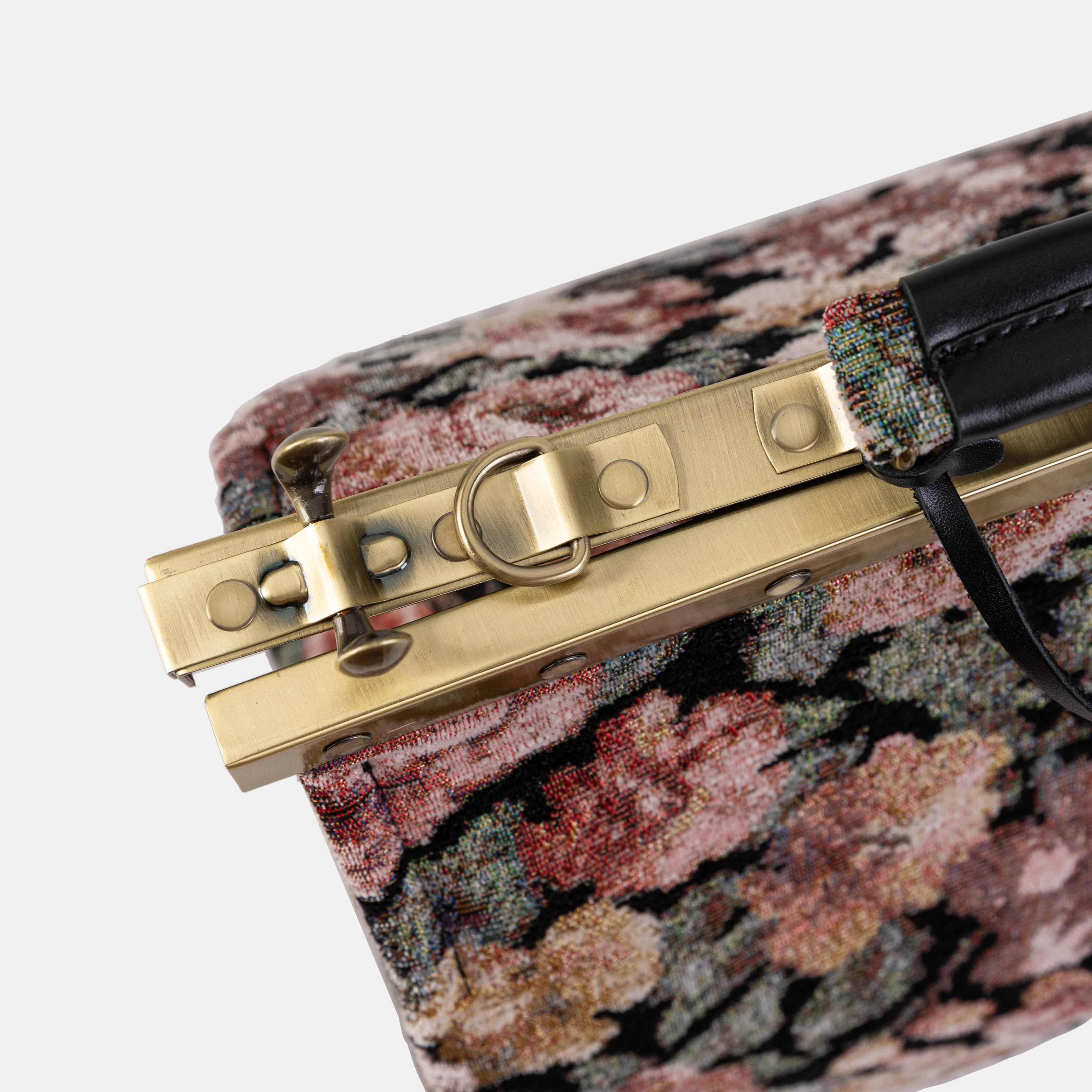 Floral Rose Celine Carpet Gladstone Bag - Image 6