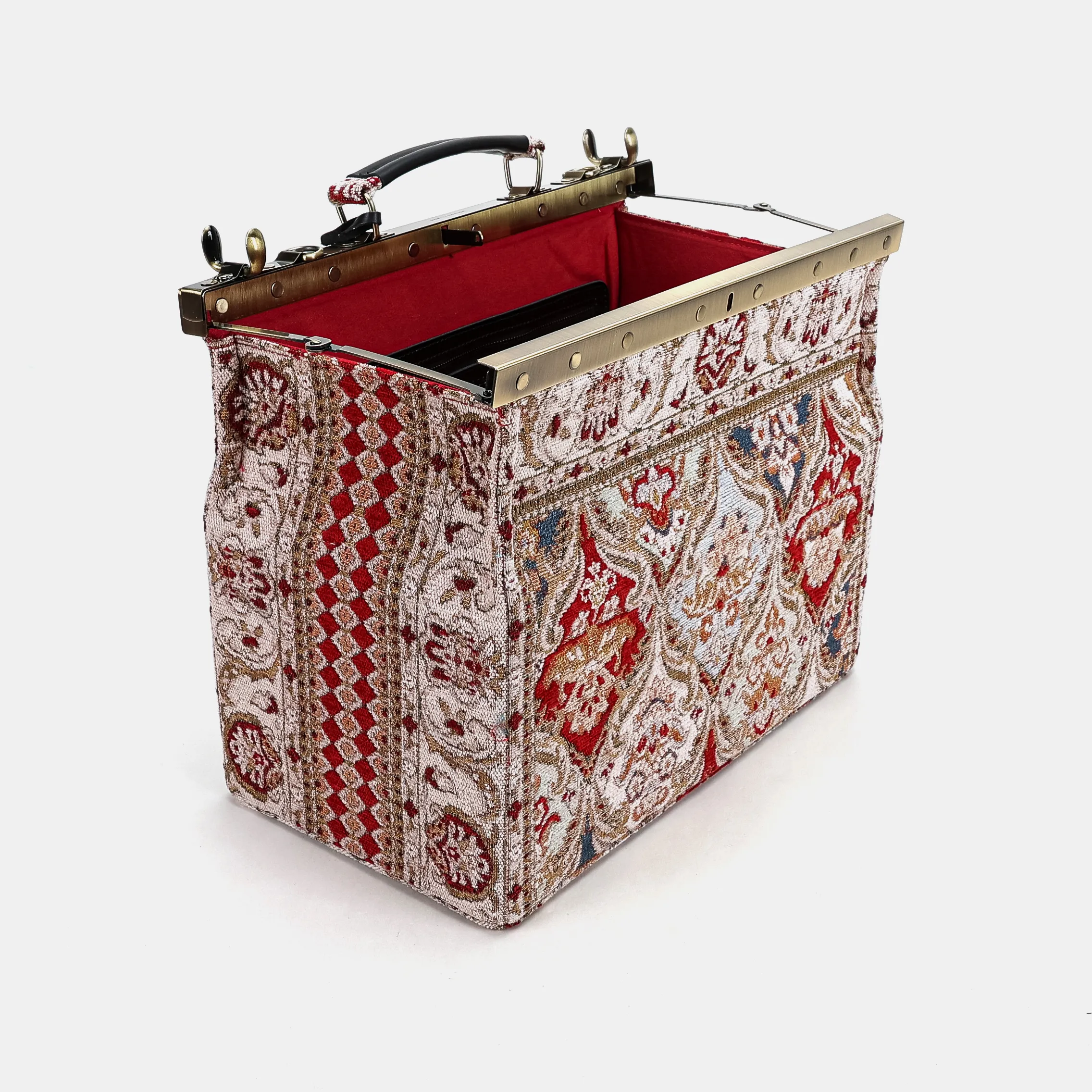 Golden Age Red Genevieve Carpet Gladstone Bag - Image 10