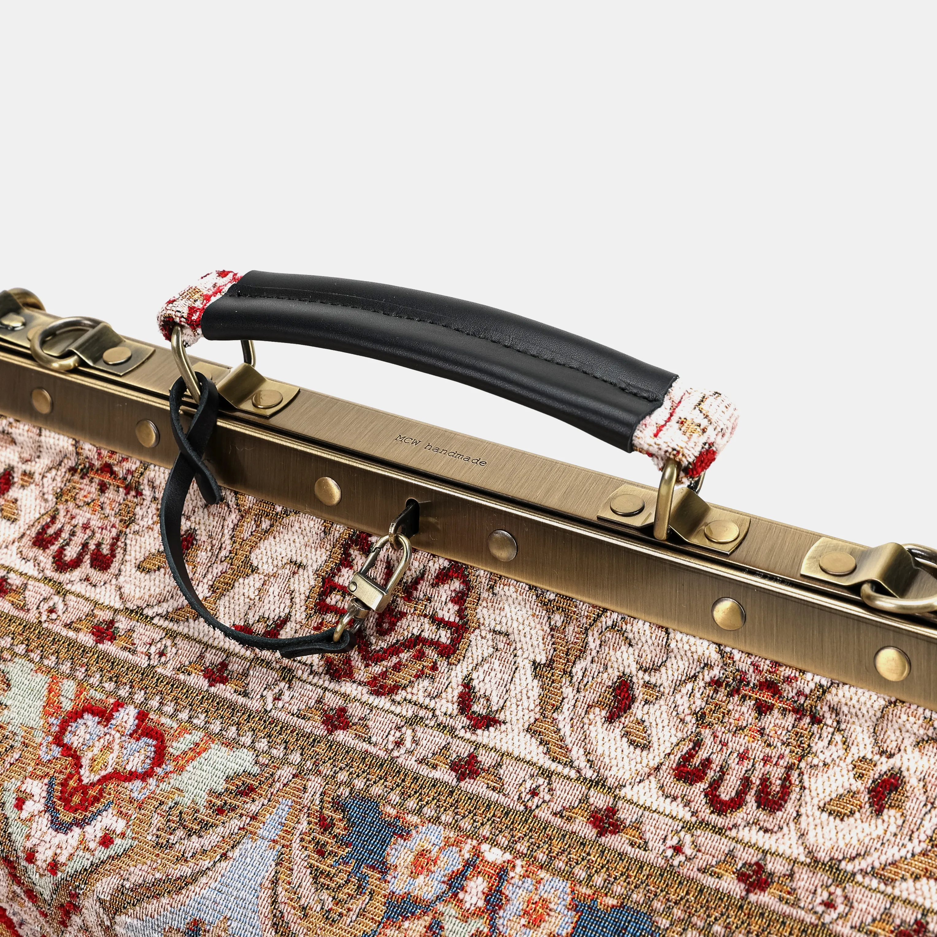 Golden Age Red Genevieve Carpet Gladstone Bag - Image 6