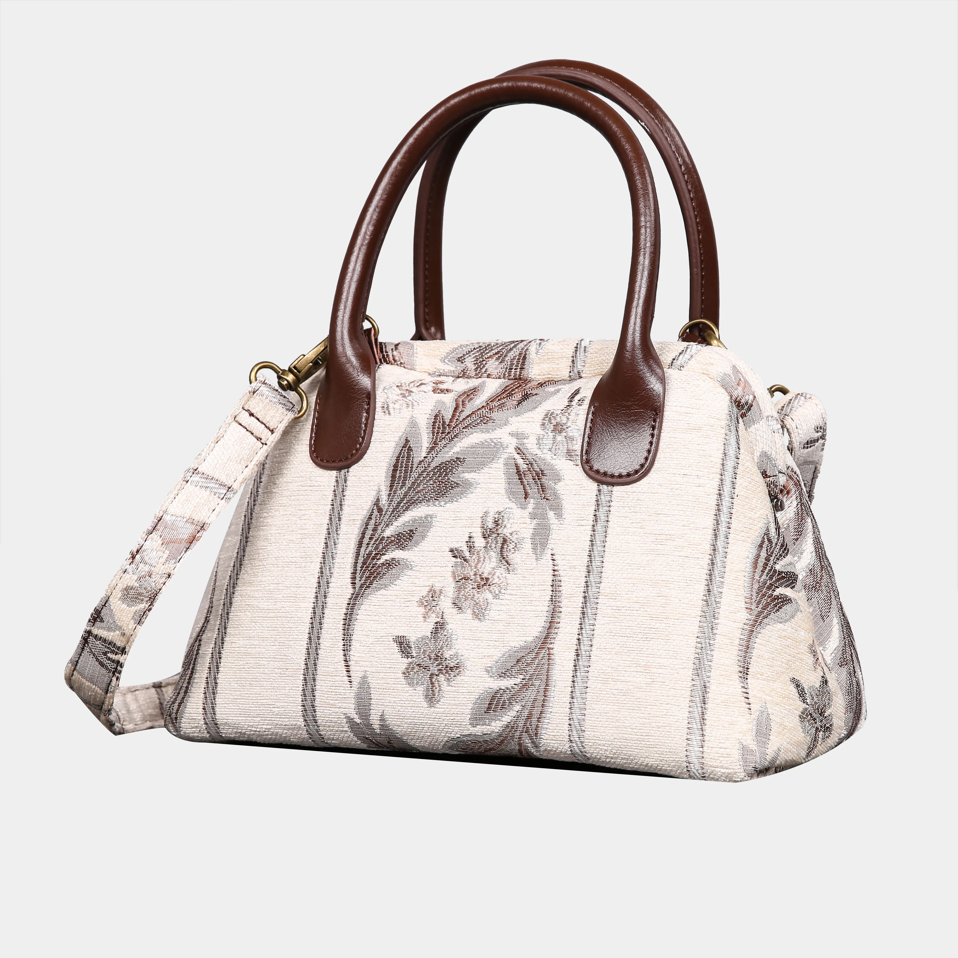 Victorian Stripes Cream Carpet Satchel - Image 3