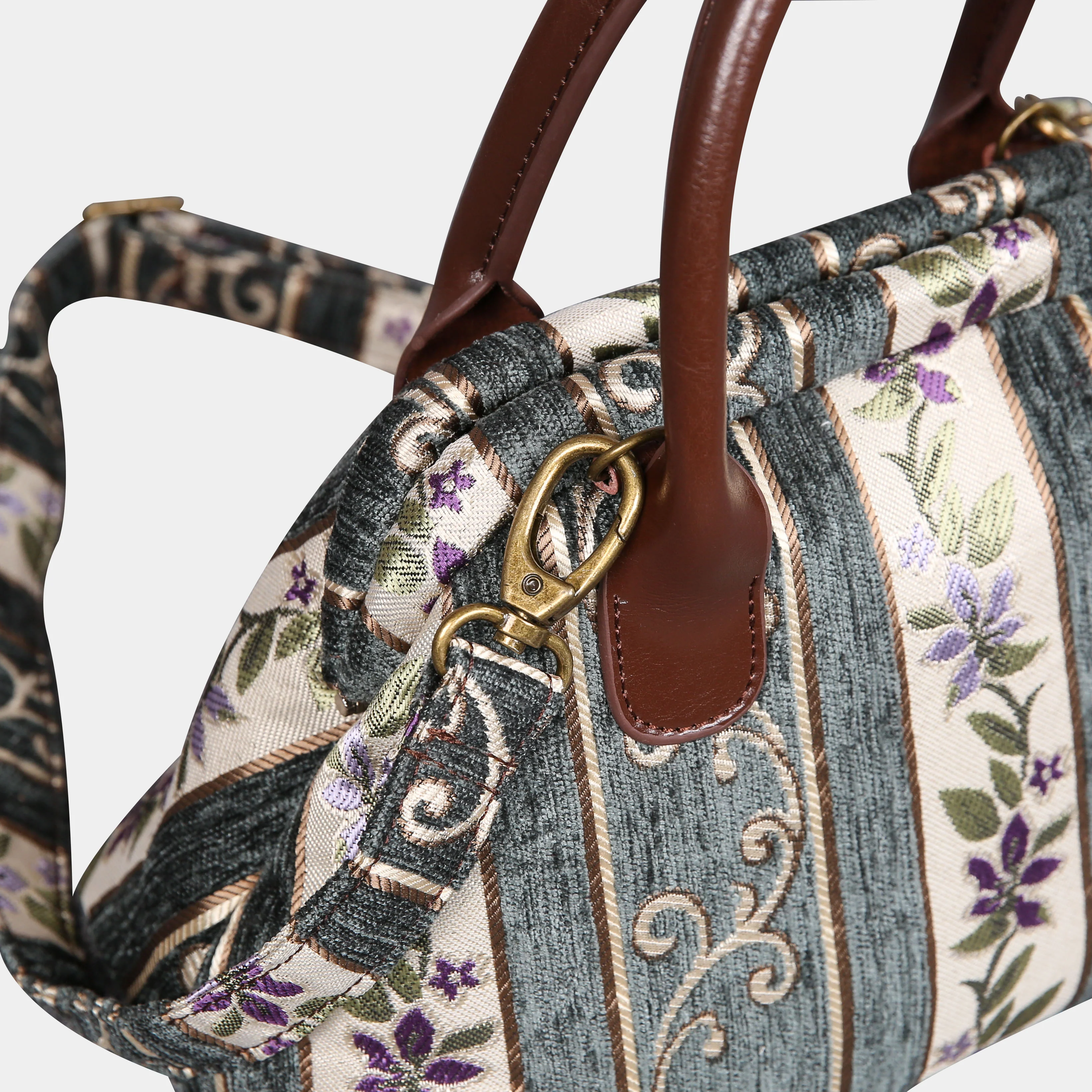 Victorian Strips Grass Carpet Satchel - Image 5