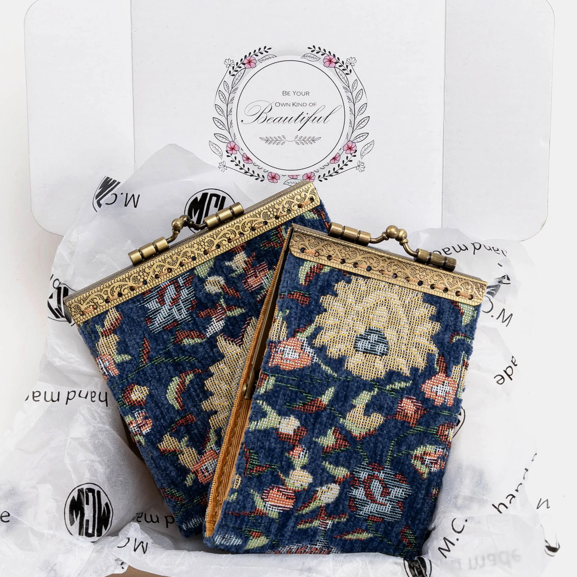 Oriental Blue Card Wallet - Image 9