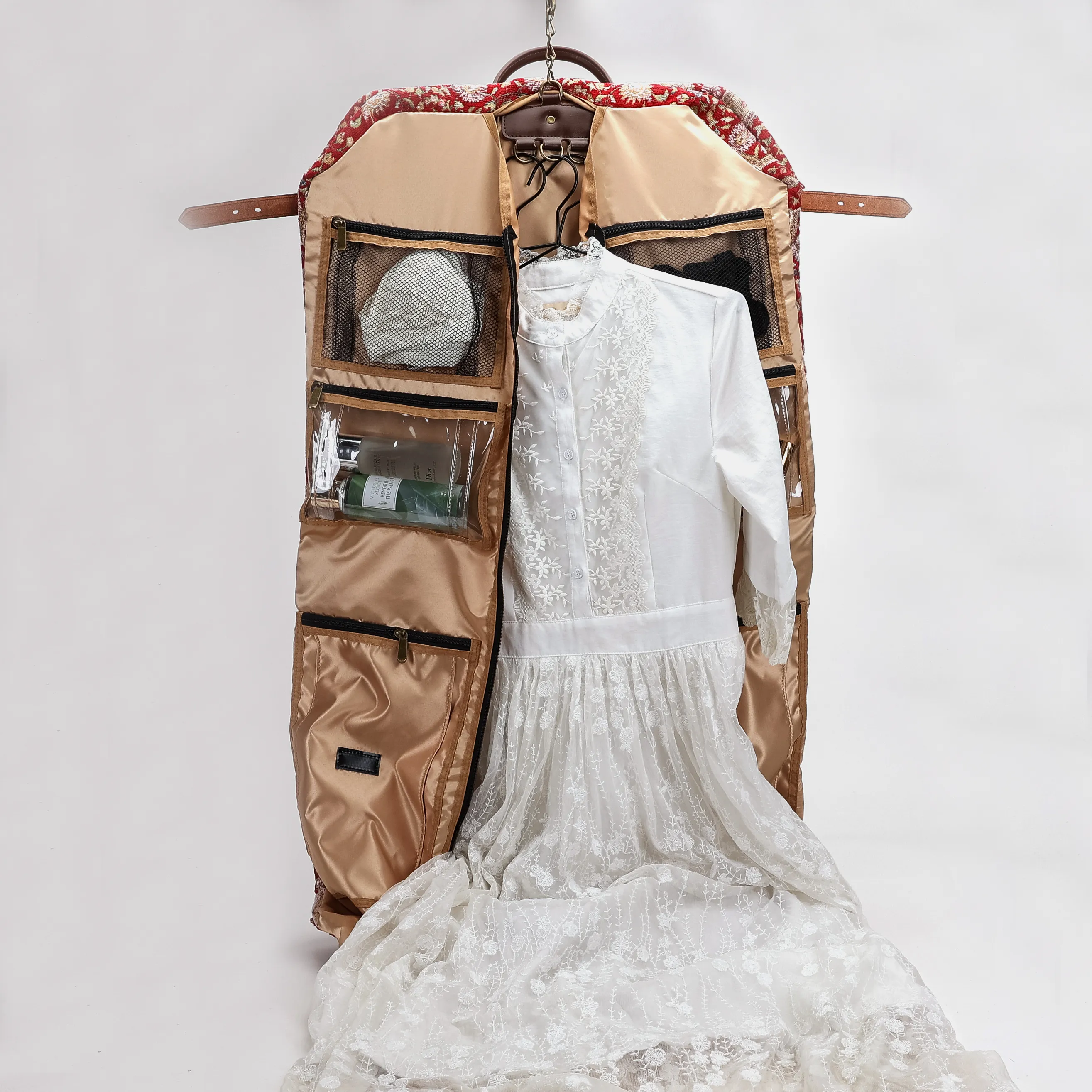 Oriental Red Carpet Garment Bag - Image 4