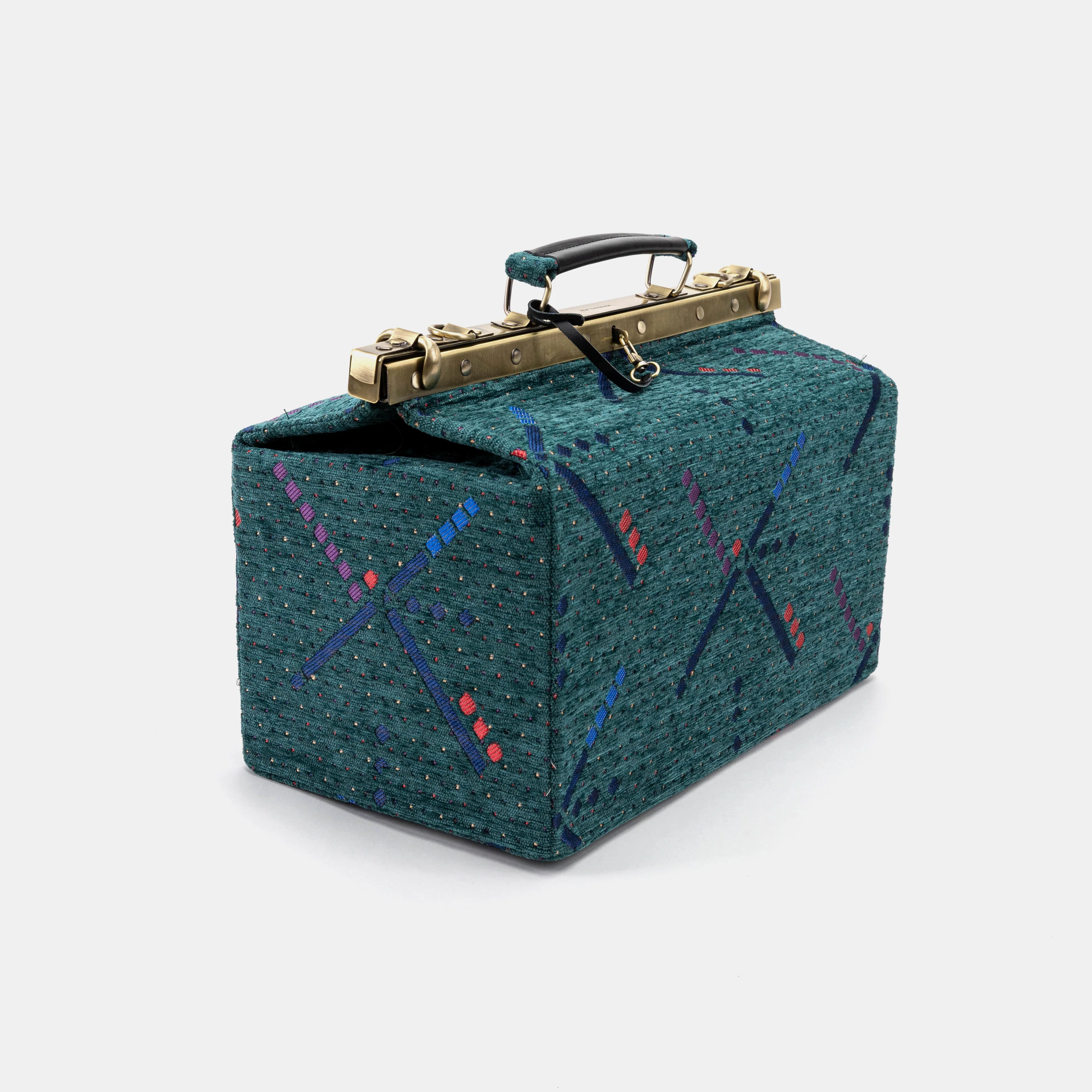 PDX Portland Airport Genevieve Carpet Gladstone Bag - Image 3