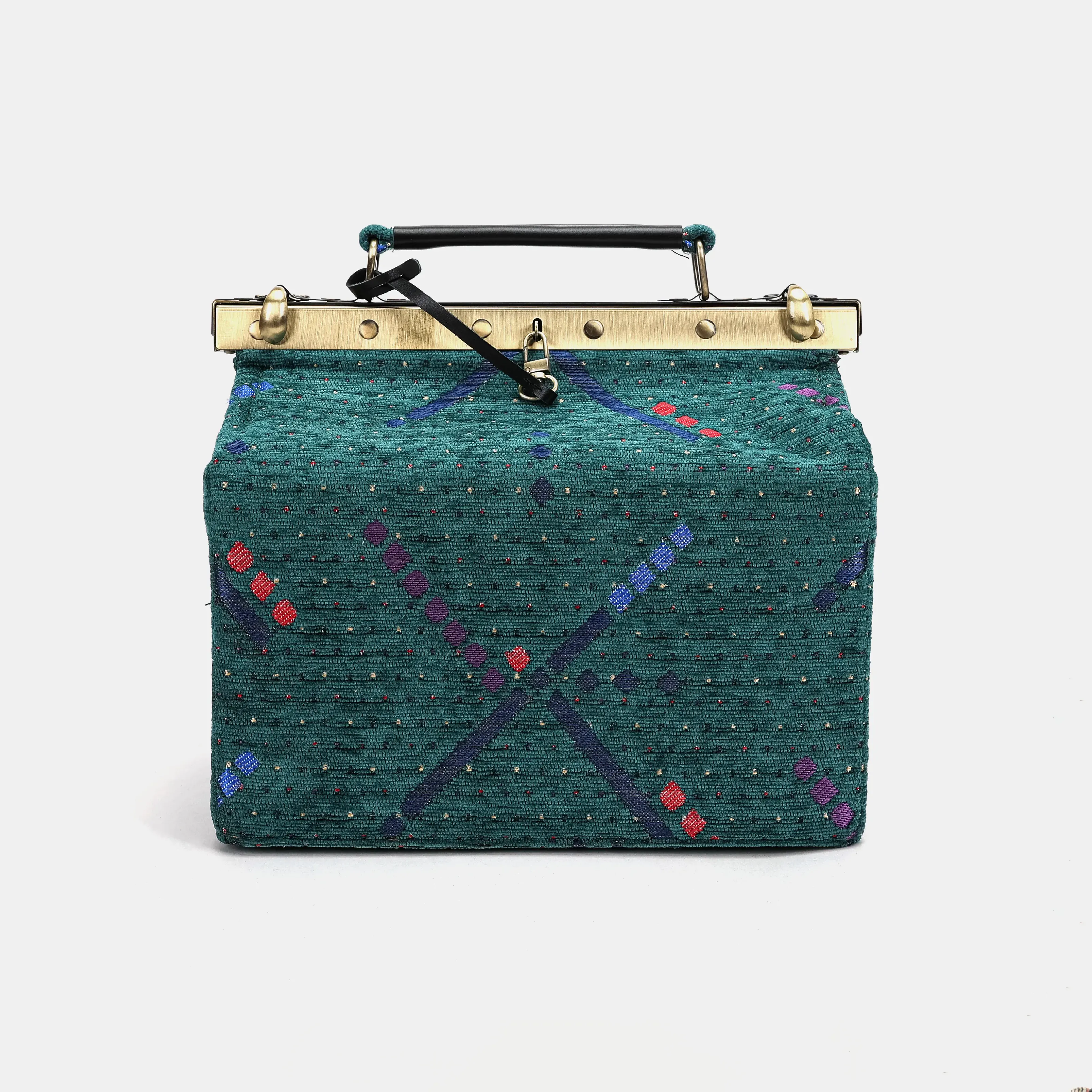 PDX Portland Airport Vivienne Carpet Purse Gladstone Bag