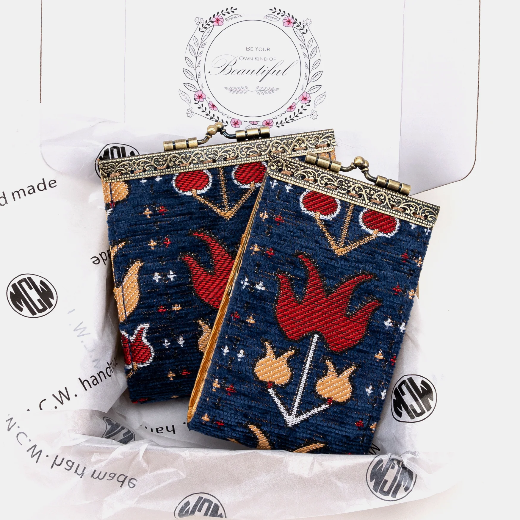 Poppy Bloom Card Wallet - Image 11
