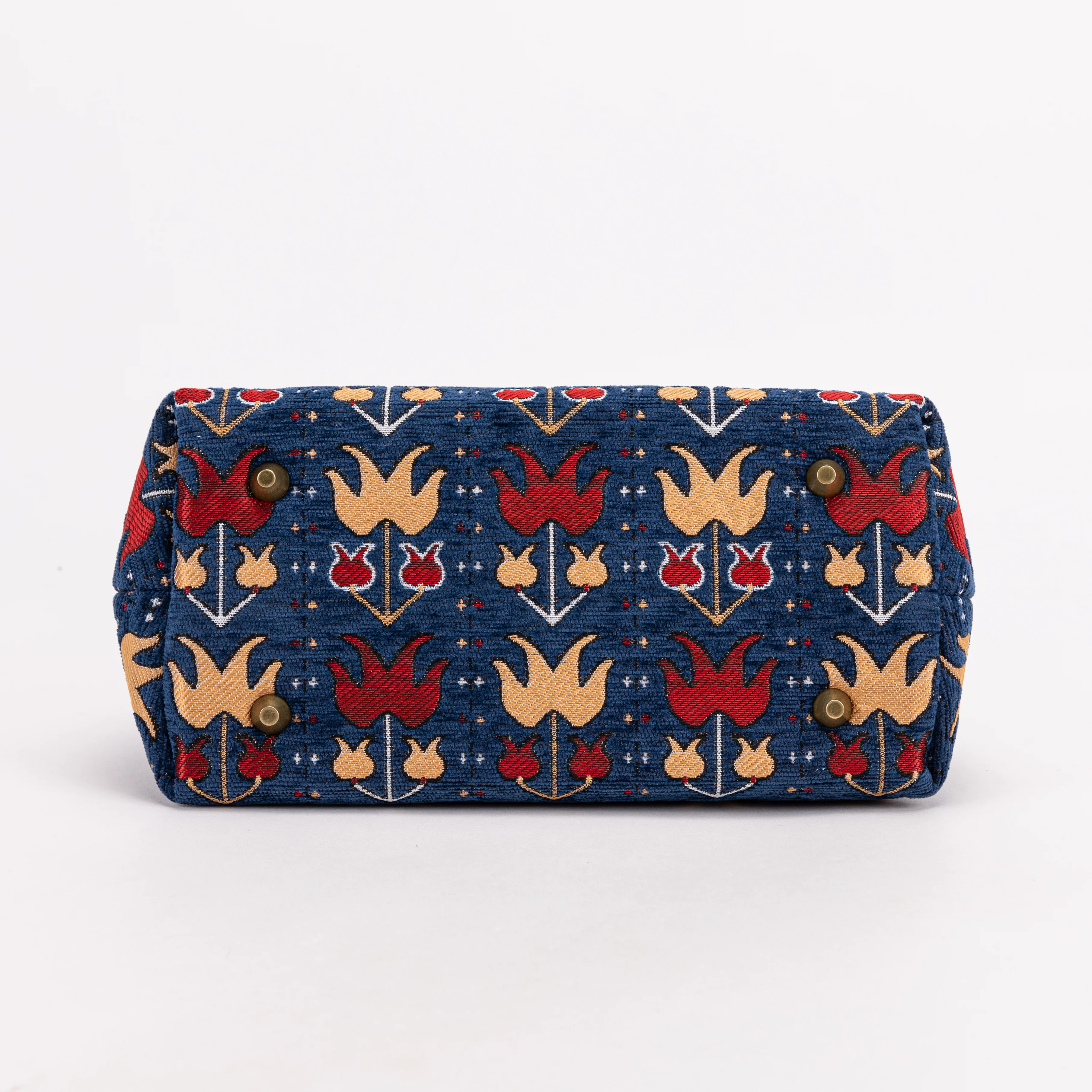 Poppy Bloom Carpet Satchel - Image 5
