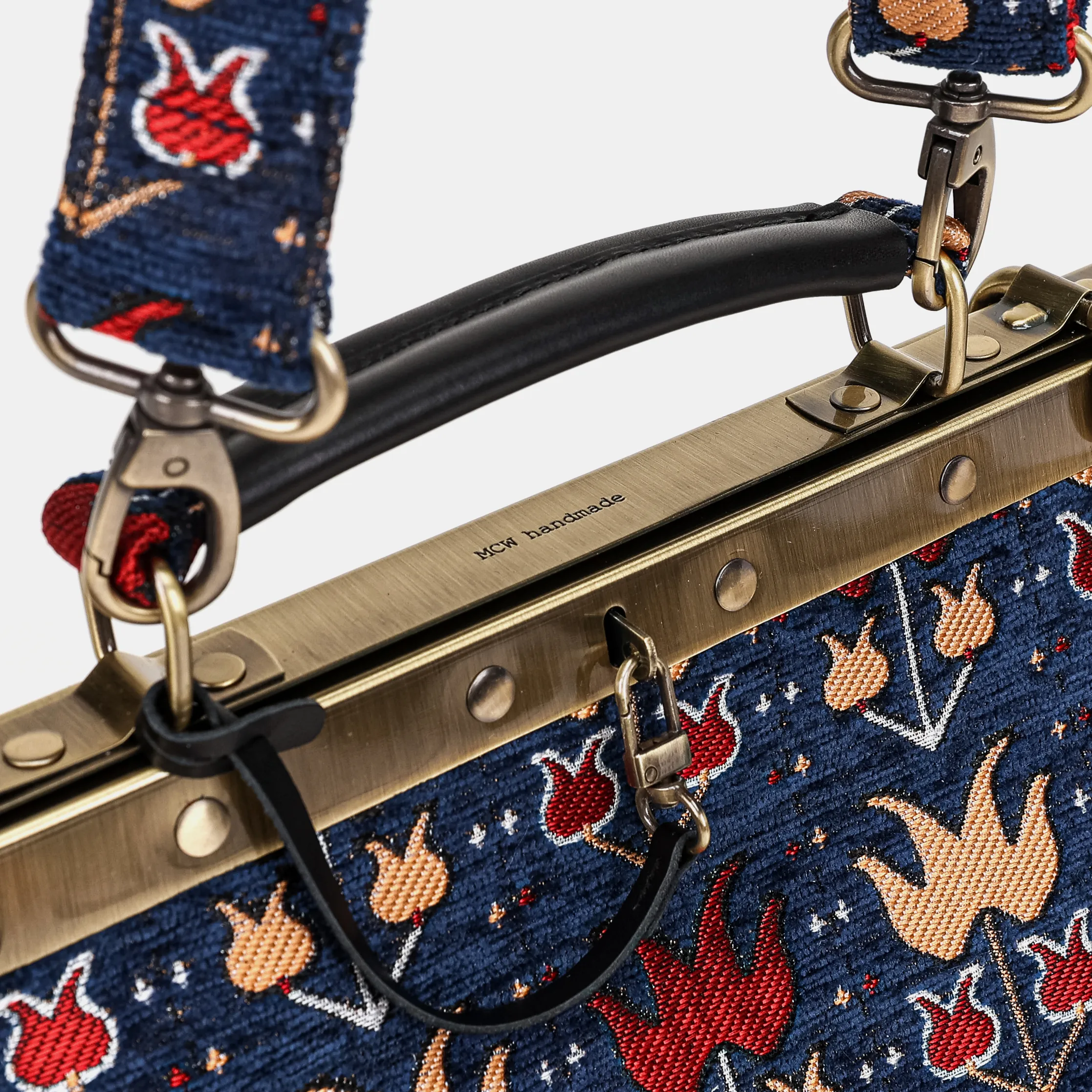 Poppy Bloom Cecile Carpet Purse Gladstone Bag - Image 6