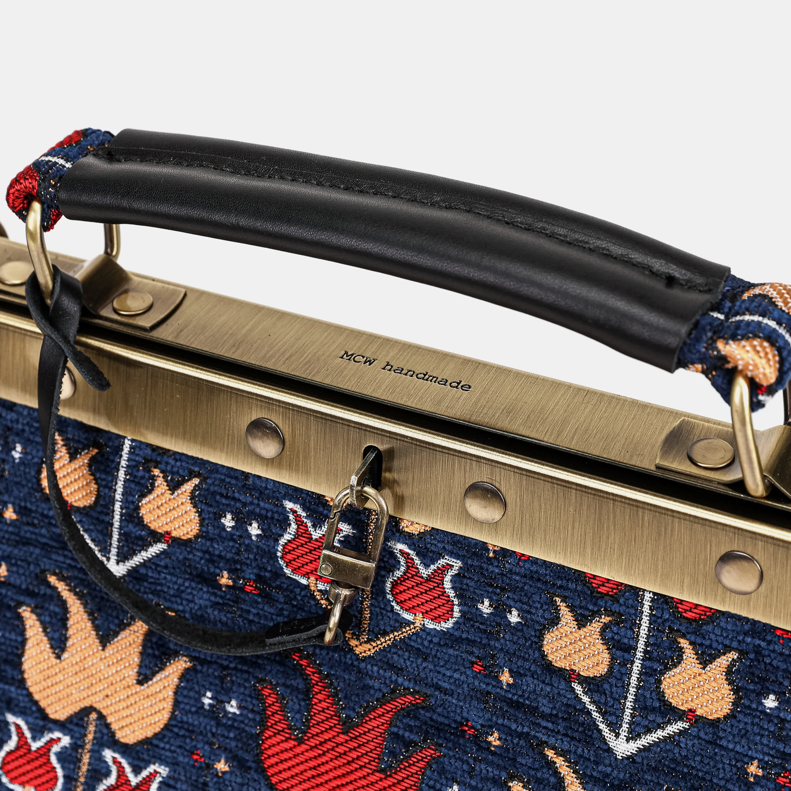 Poppy Bloom Cecile Carpet Purse Gladstone Bag - Image 7