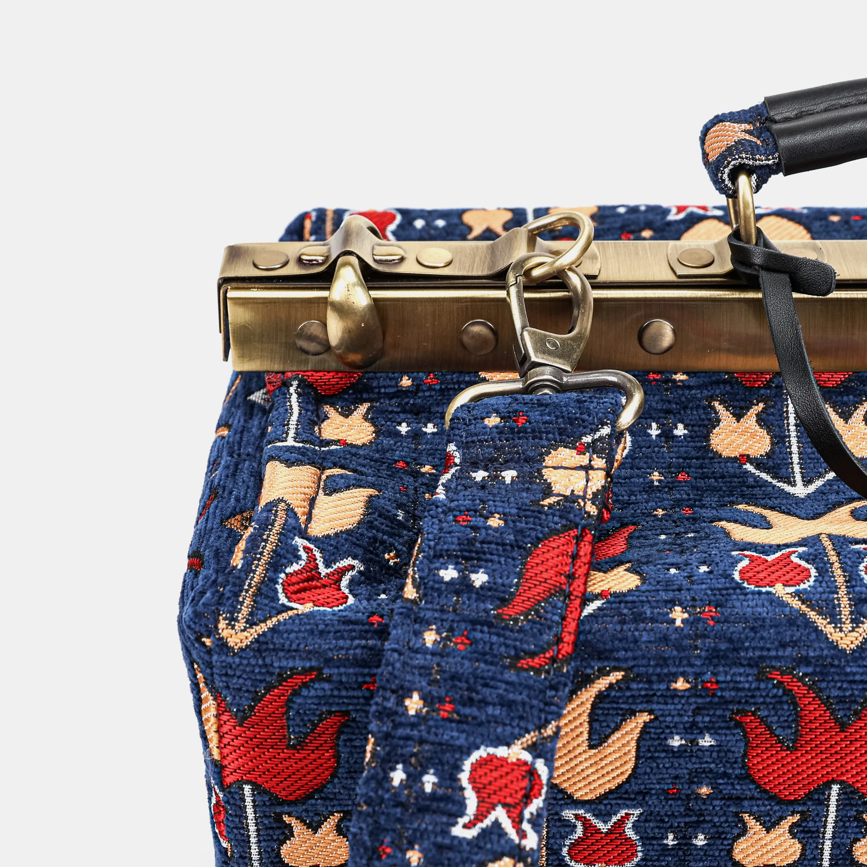 Poppy Bloom Genevieve Carpet Gladstone Bag - Image 6