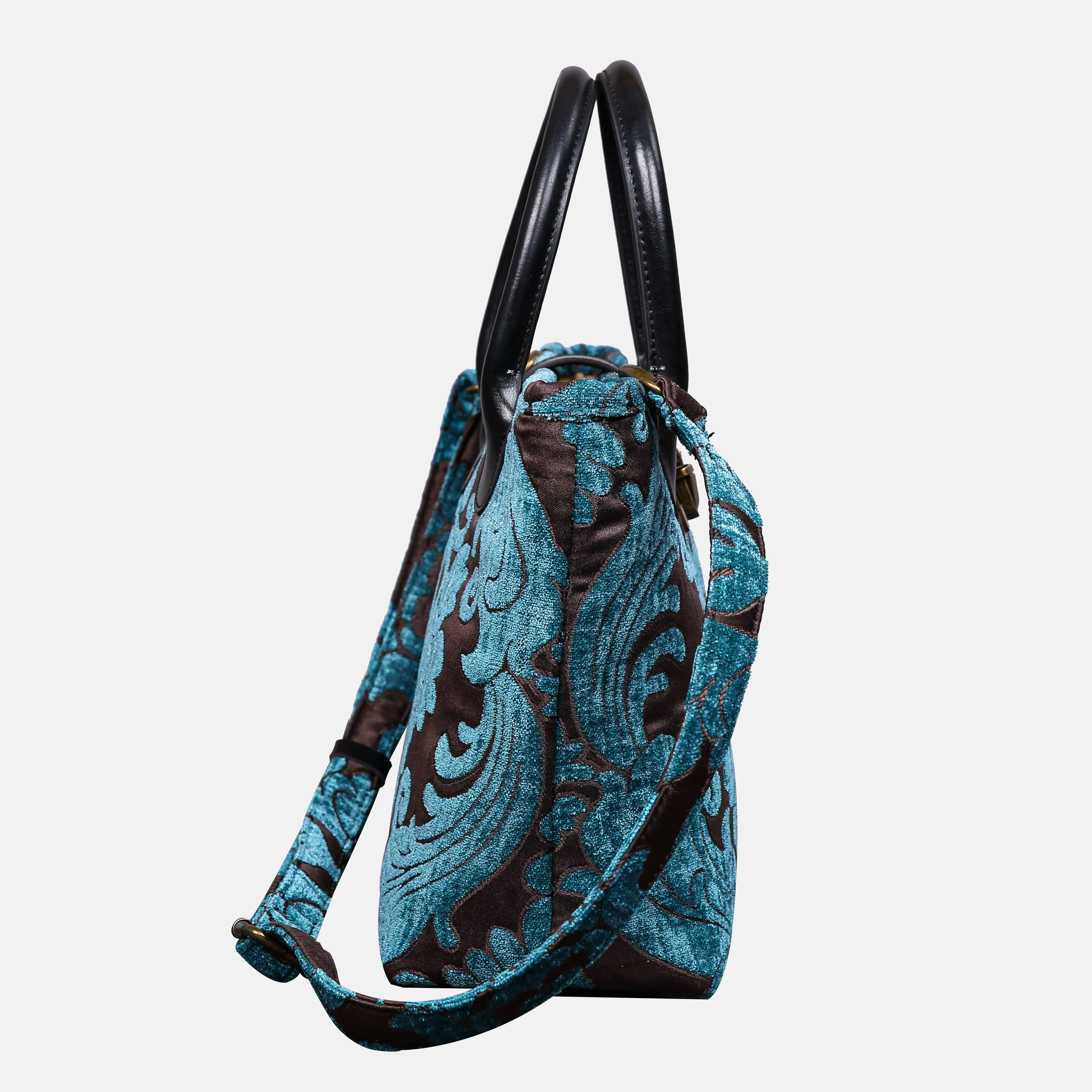Queen Azure Blue Tuck Lock Carpet Satchel - Image 3