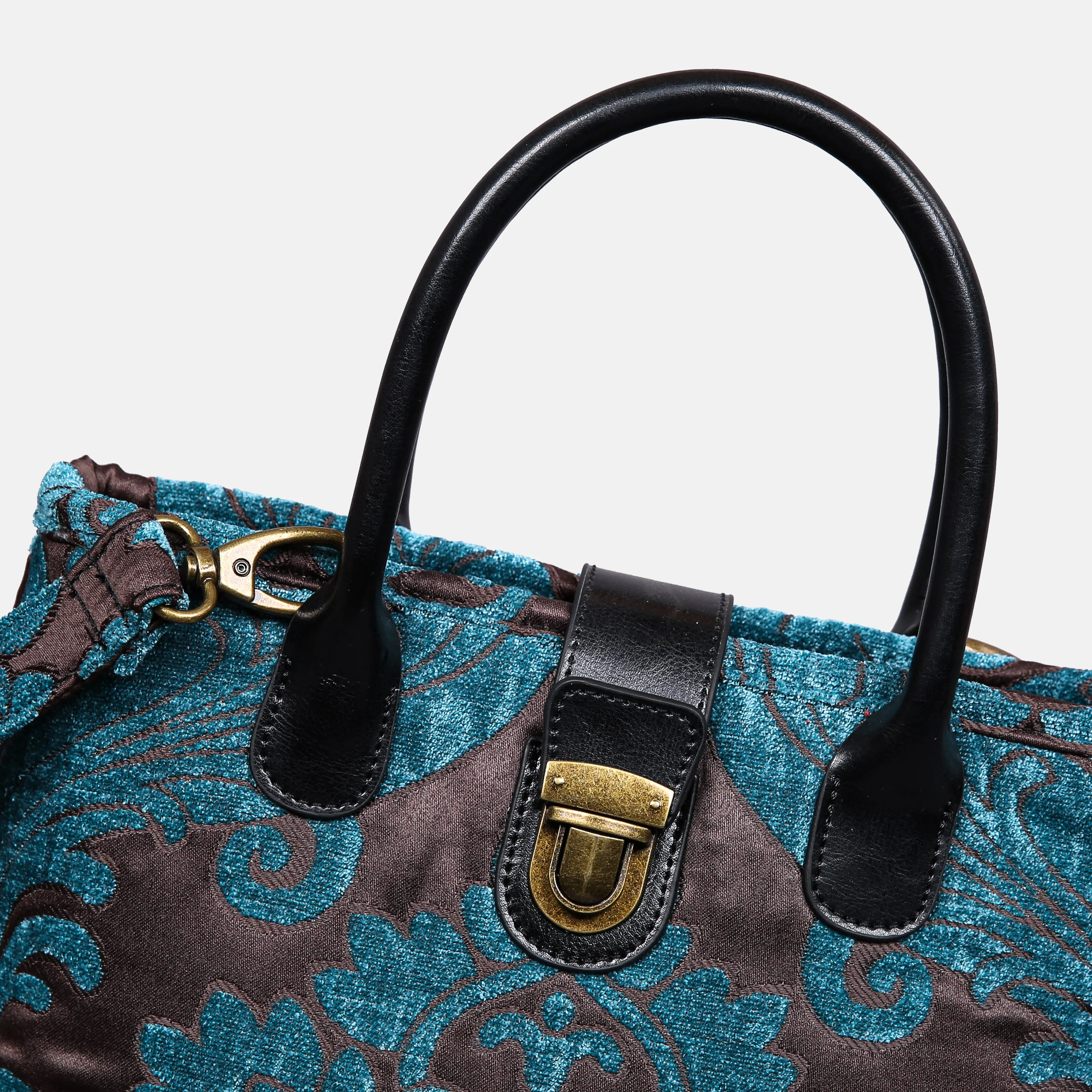 Queen Azure Blue Tuck Lock Carpet Satchel - Image 6