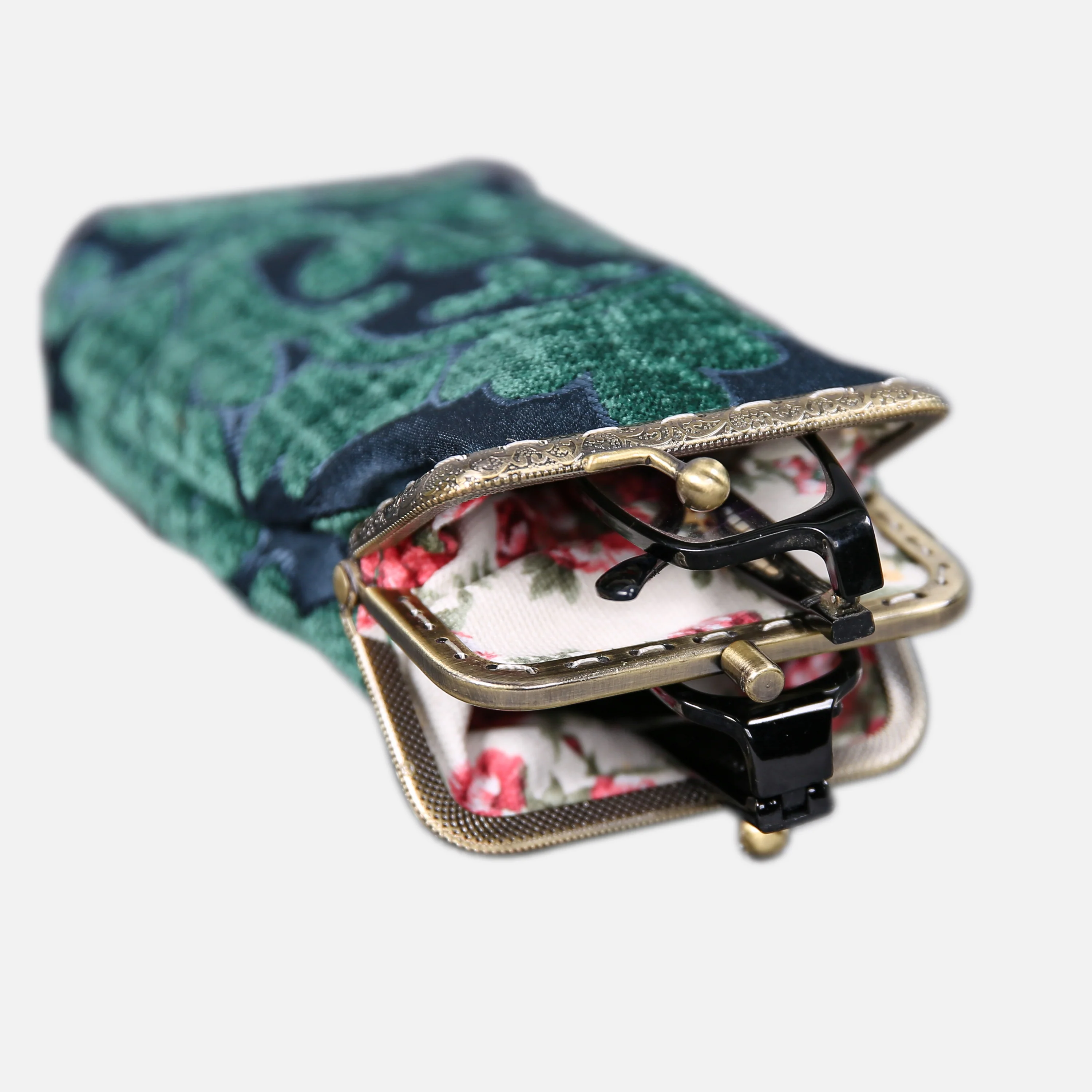 Queen Hunter Green Carpet Eyeglasses Case - Image 3