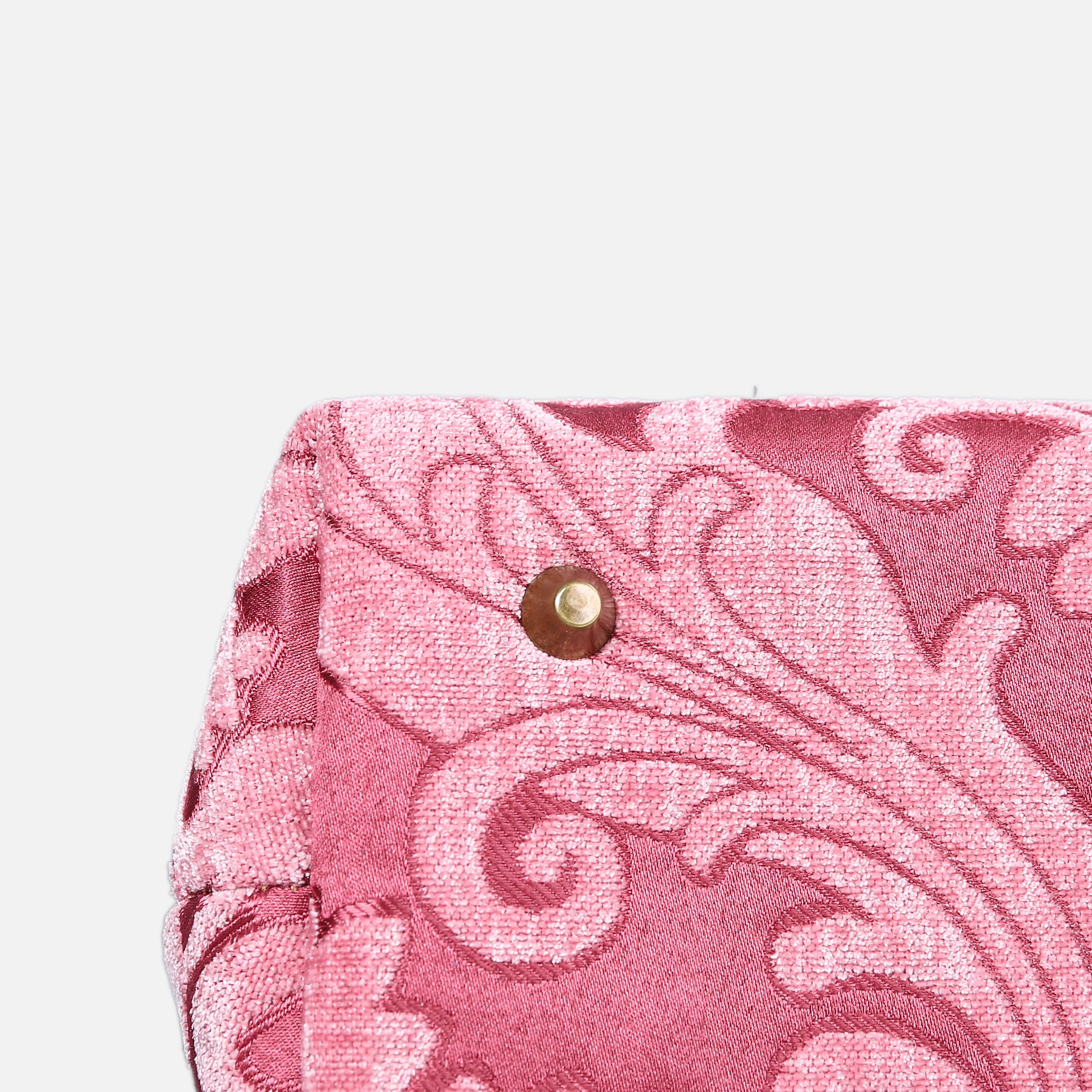 Queen Rose Pink Carpet Satchel - Image 6
