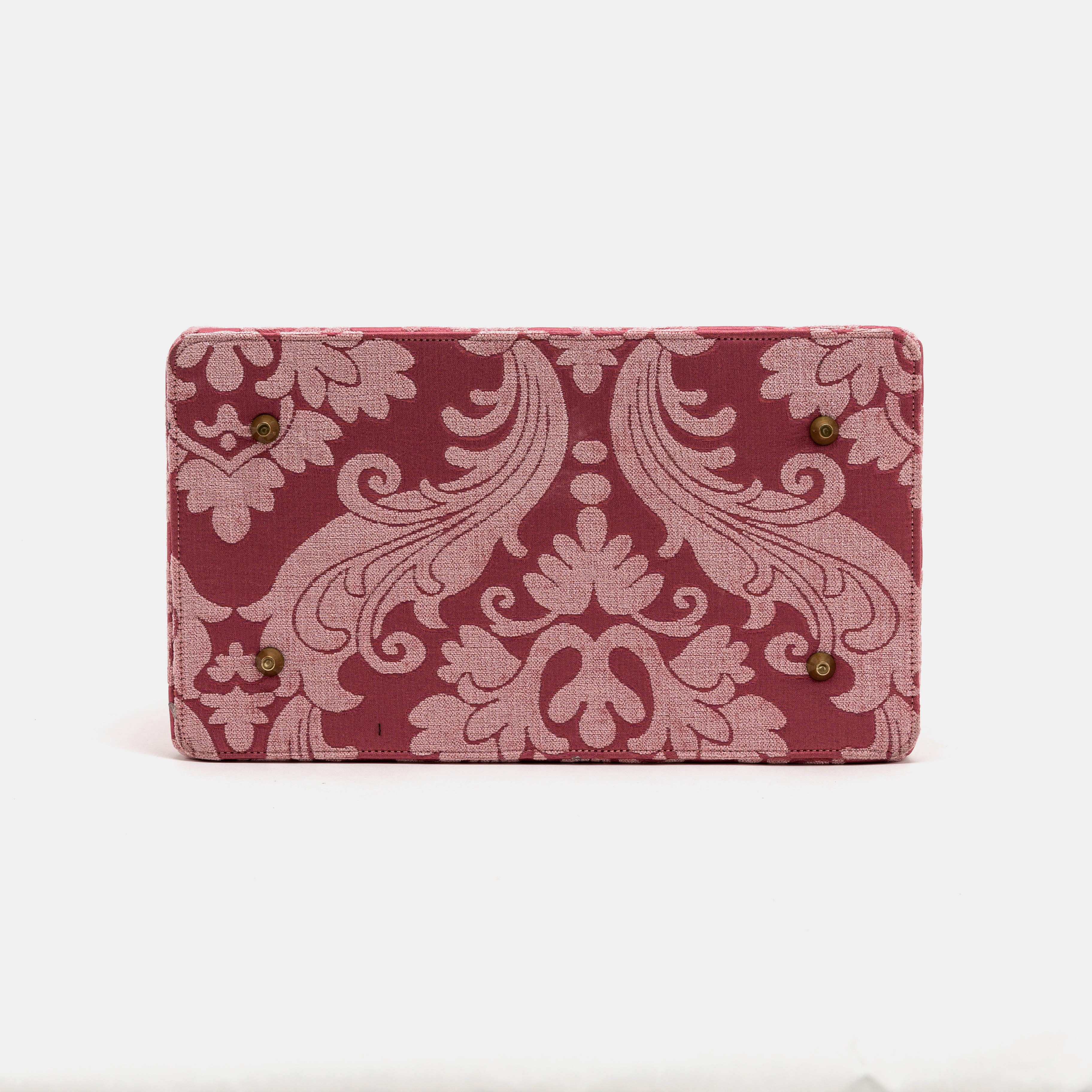 Queen Rose Pink Genevieve Carpet Gladstone Bag - Image 11