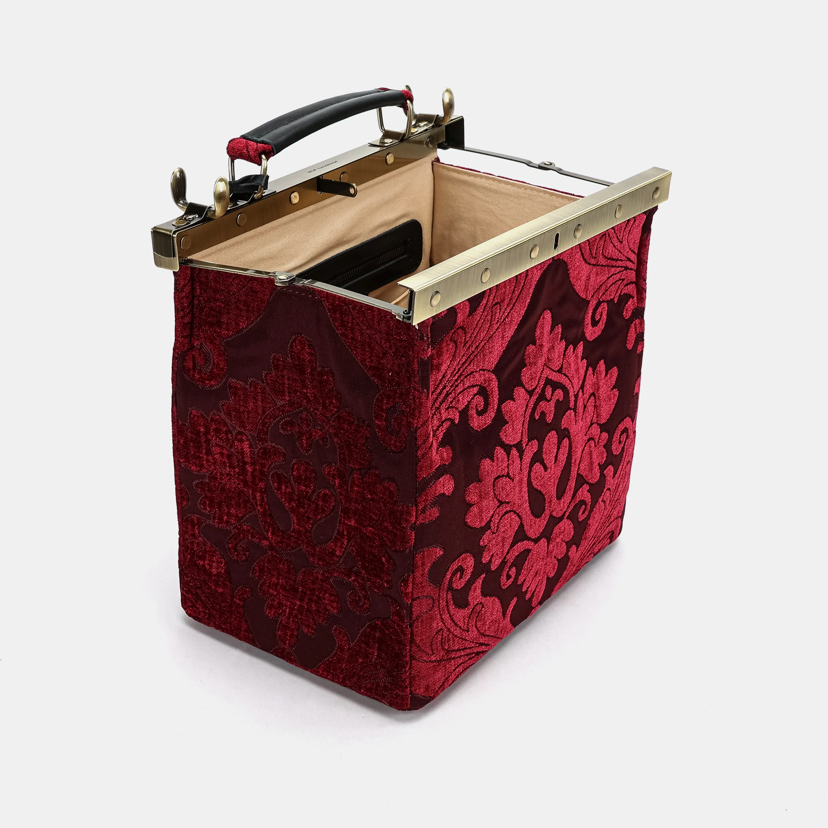 Queen Wine Cecile Carpet Purse Gladstone Bag - Image 9