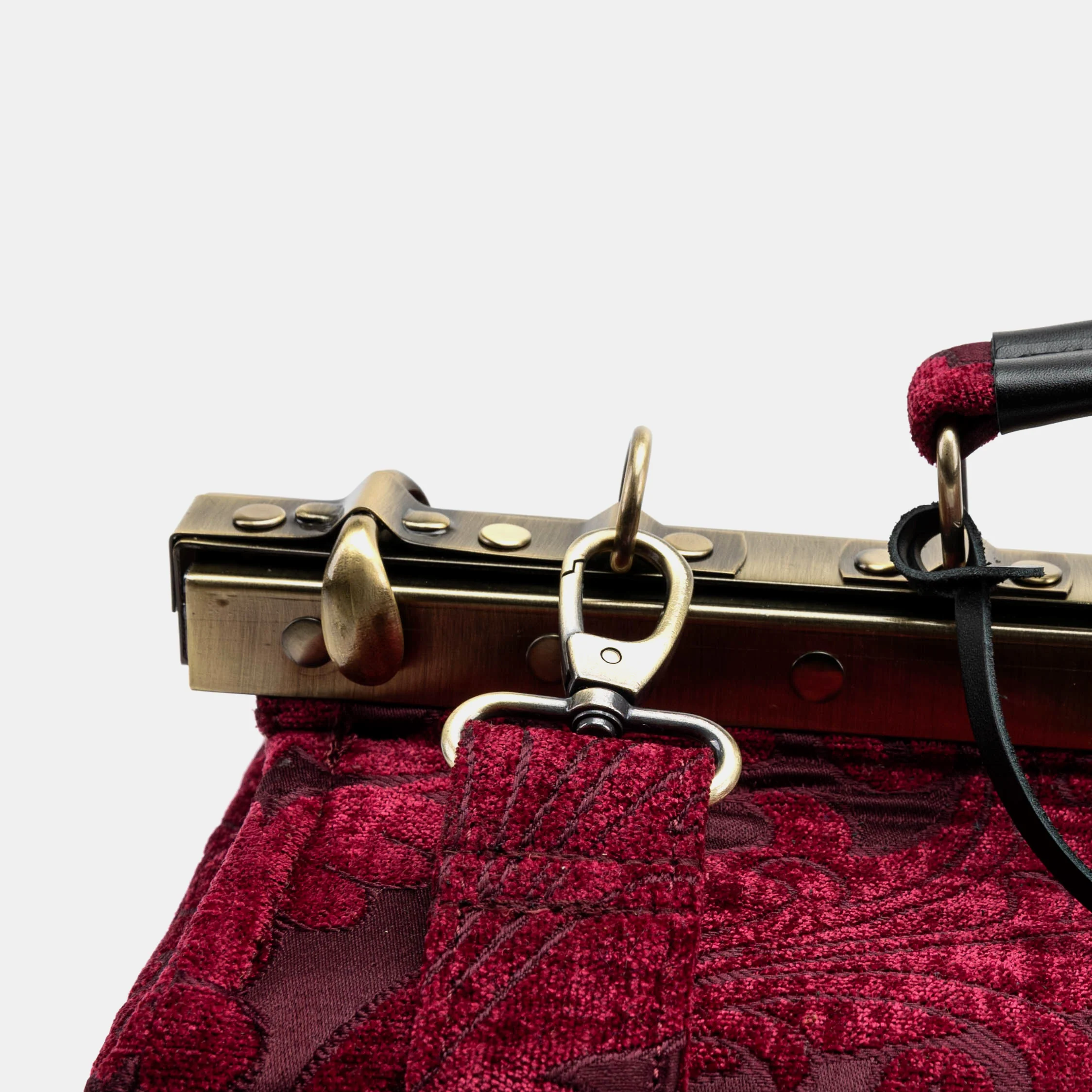 Queen Wine Genevieve Carpet Gladstone Bag - Image 6