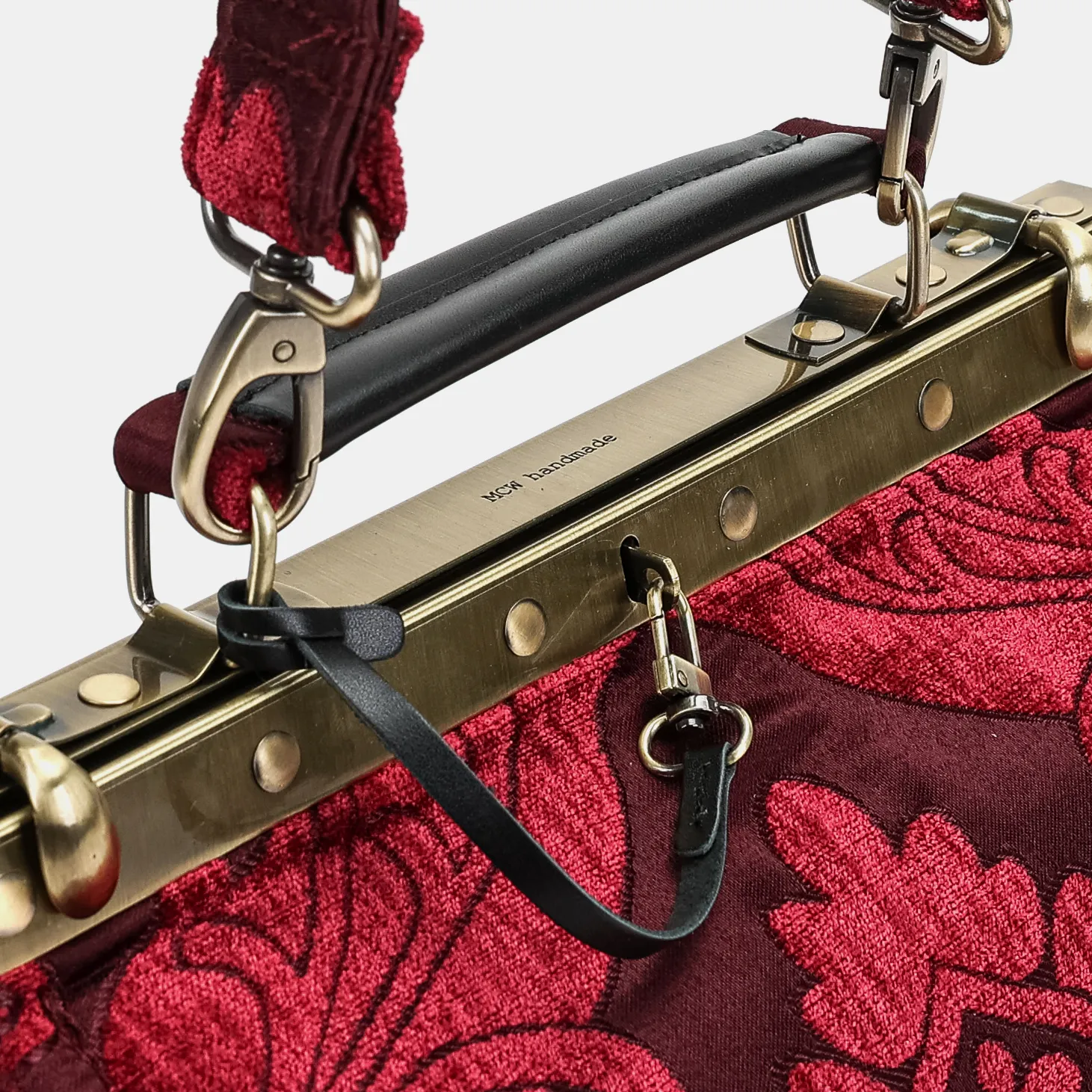 Queen Wine Vivienne Carpet Purse Gladstone Bag - Image 6