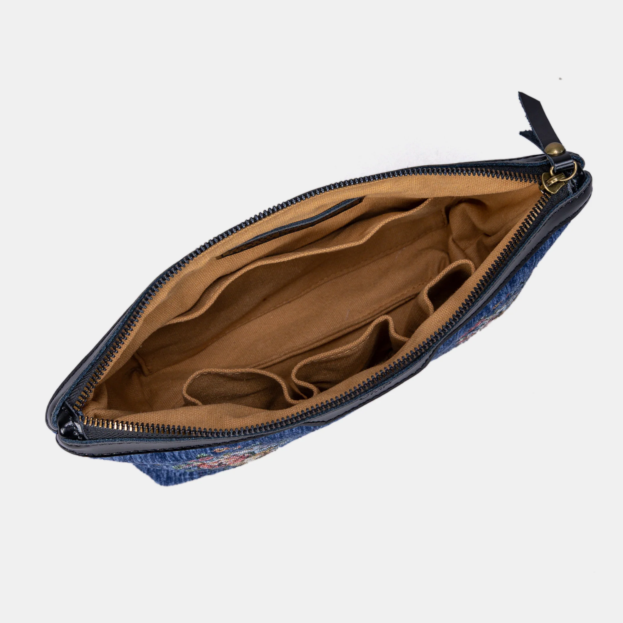 Rose Bouquet Carpet Makeup Bag - Image 5