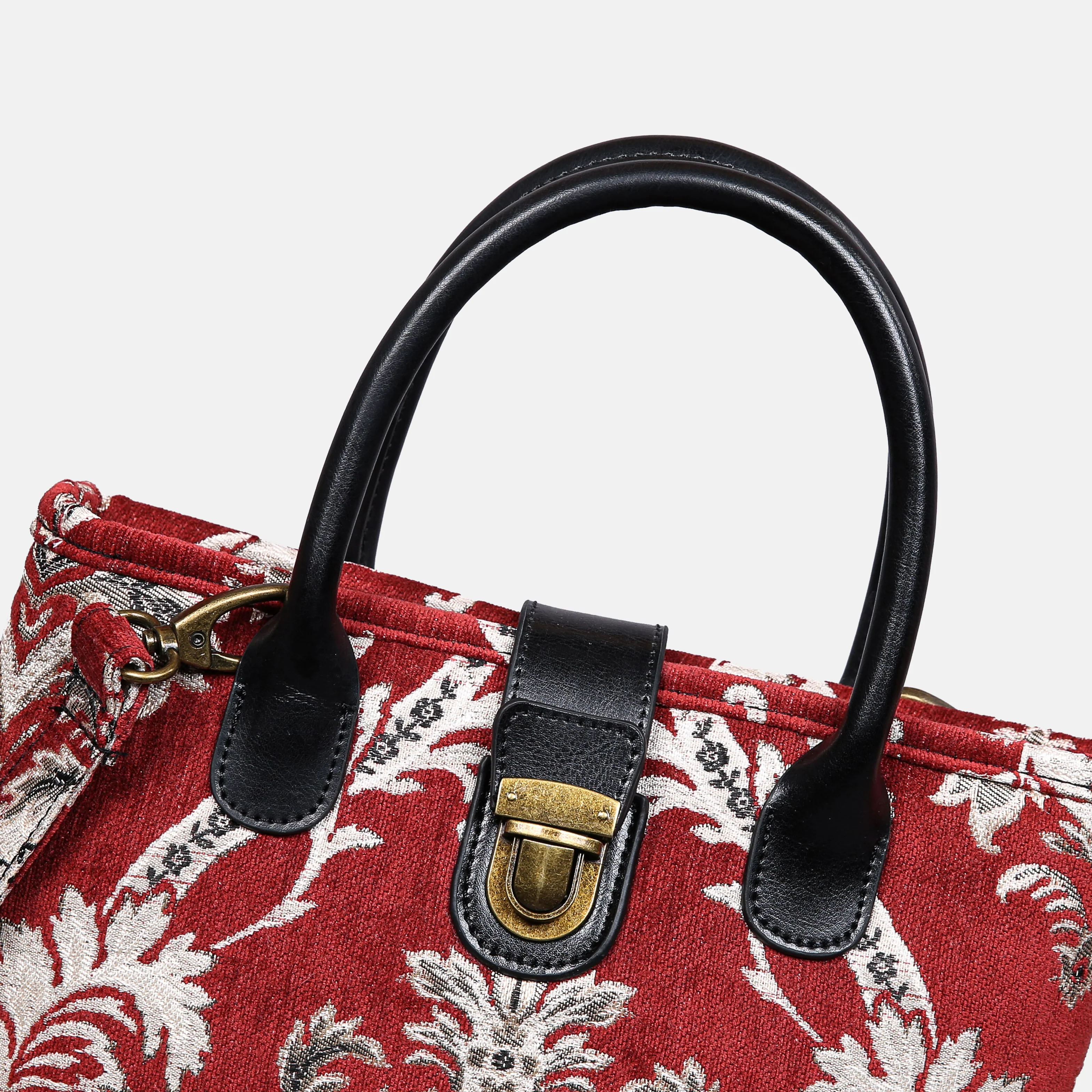 Scalamandre Elizabeth Red Tuck Lock Carpet Satchel - Image 6