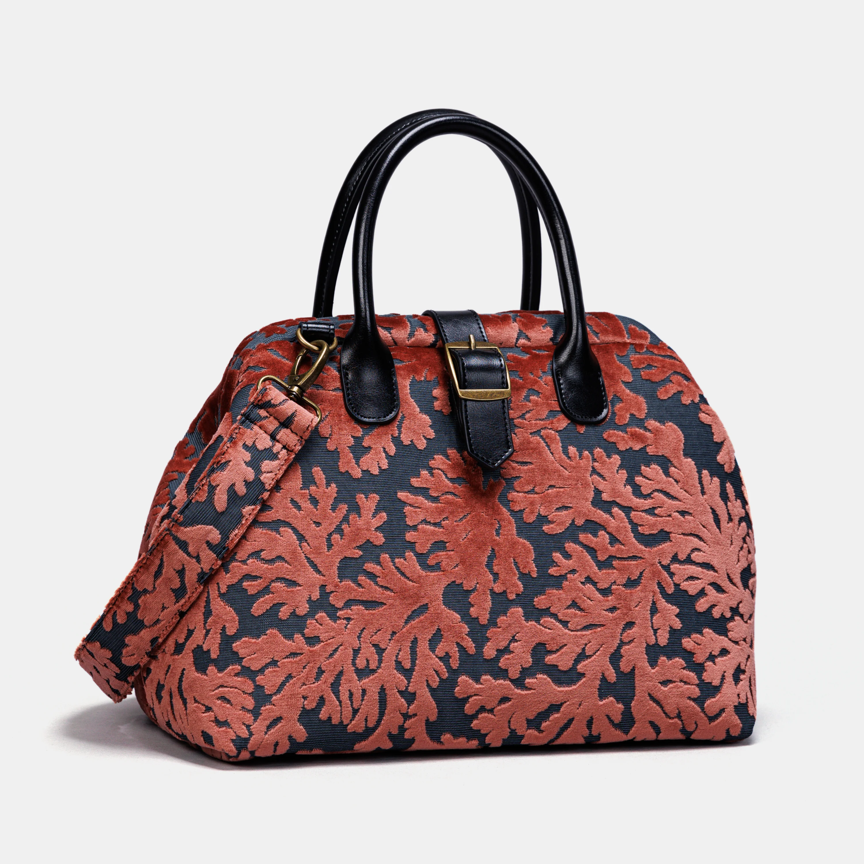 St Tropez Scuba Coral Carpet Handbag Purse - Image 3