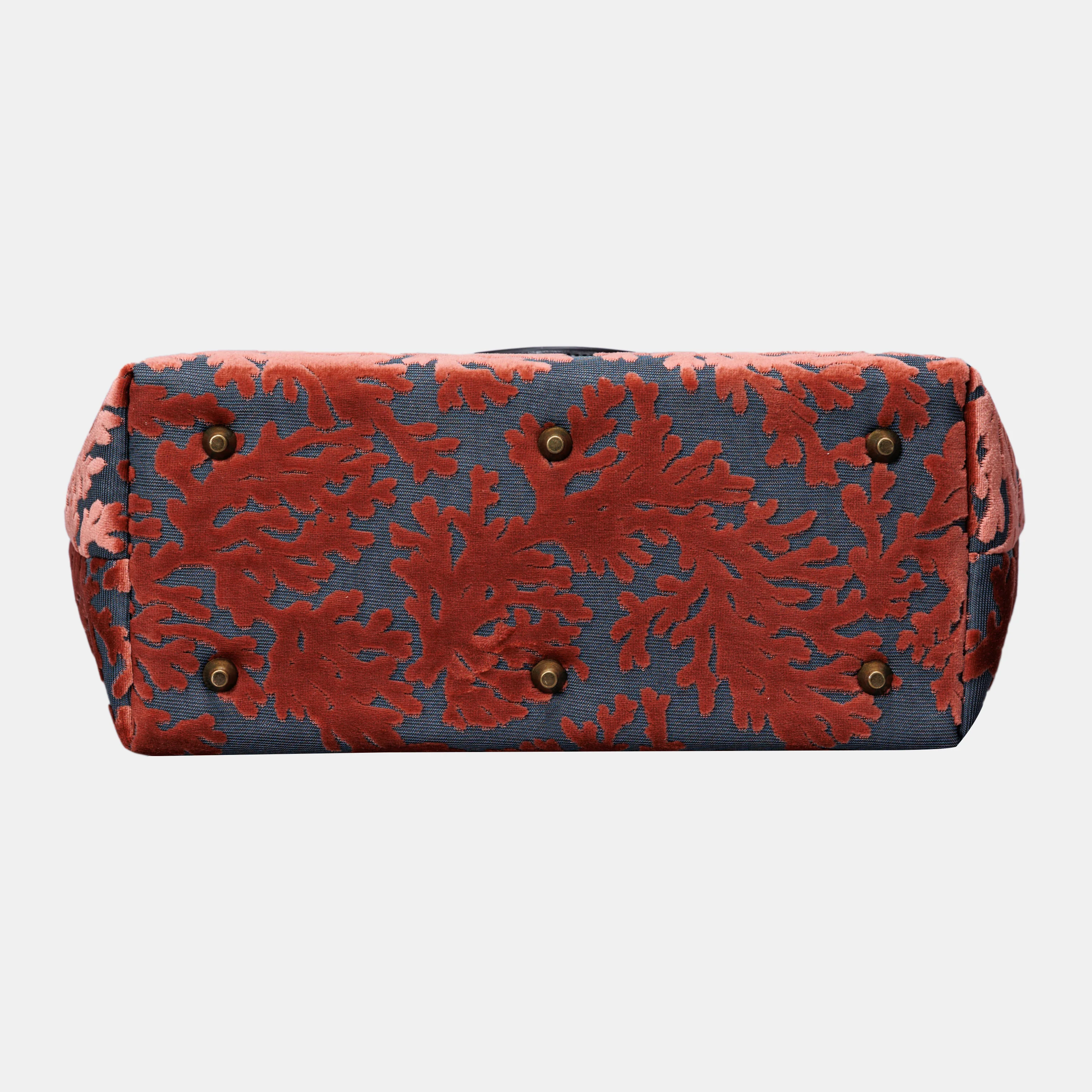 St Tropez Scuba Coral Carpet Tote Shopper - Image 7