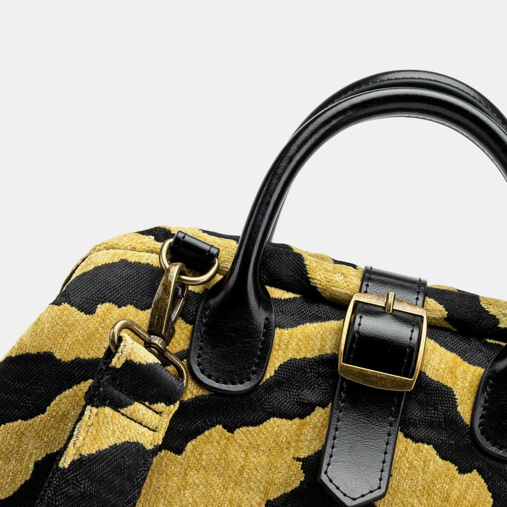 Tiger Stripe Carpet Laptop Backpack - Image 4