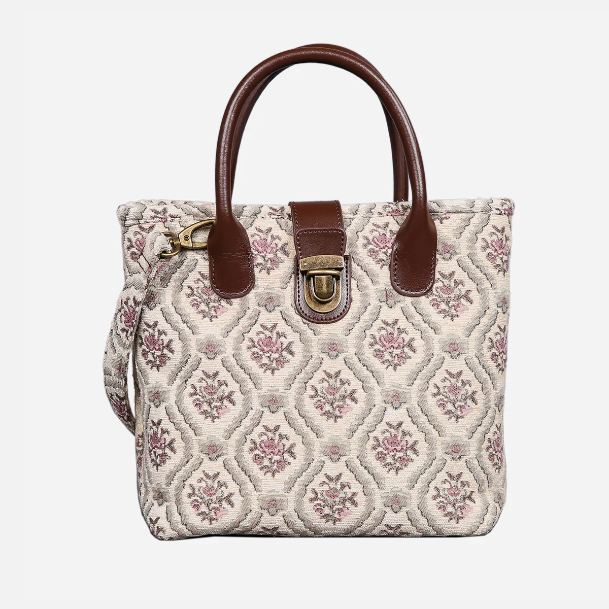 Traditional Cream Tuck Lock Carpet Satchel
