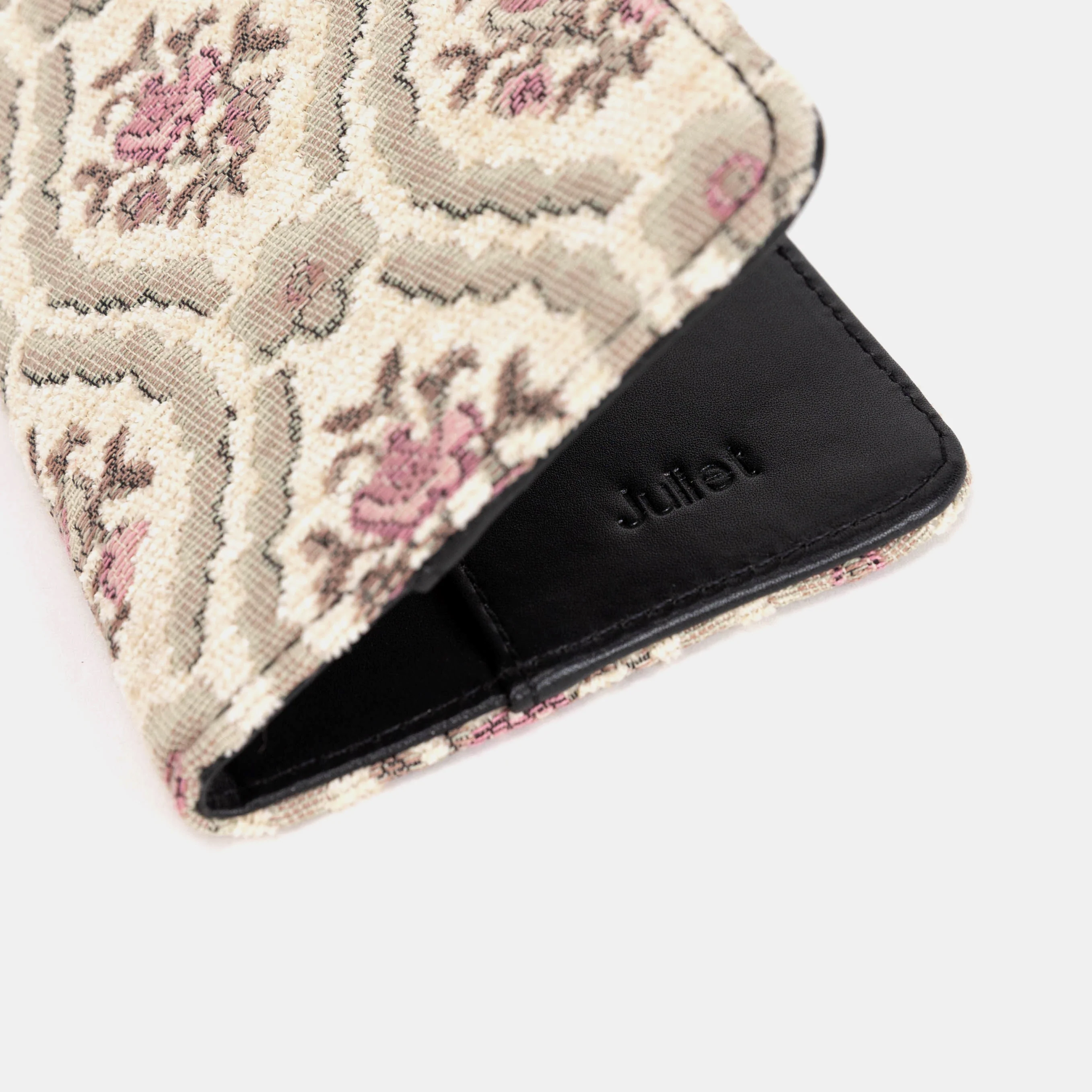 Traditional Cream Passport Cover - Image 4