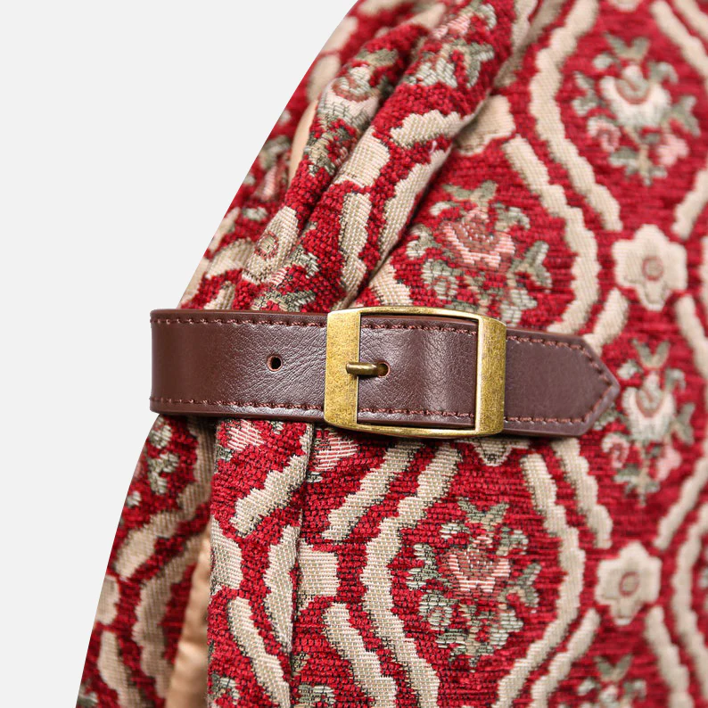 Traditional Red Carpet Garment Bag - Image 9