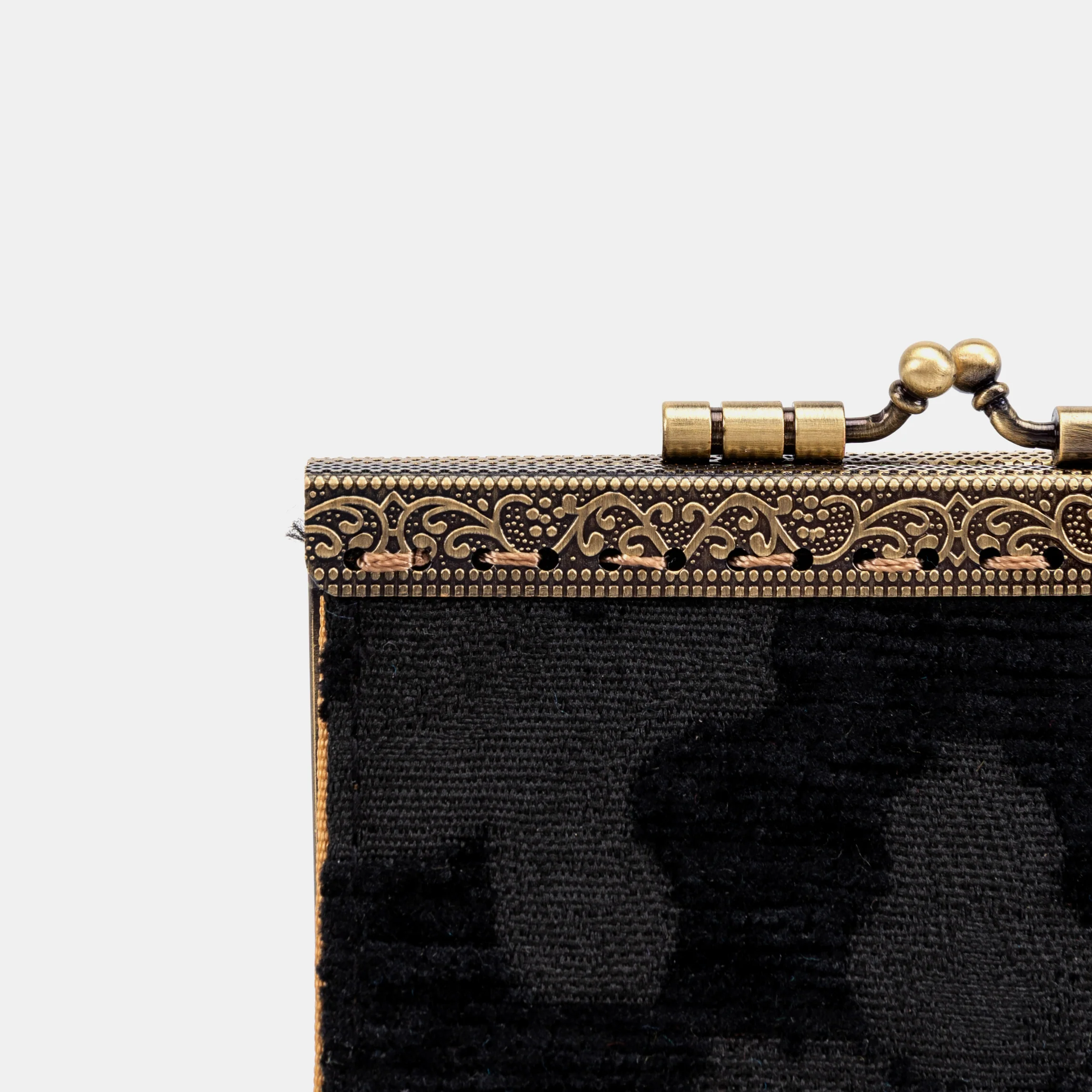 Victorian Blossom Black/Black Card Wallet - Image 7