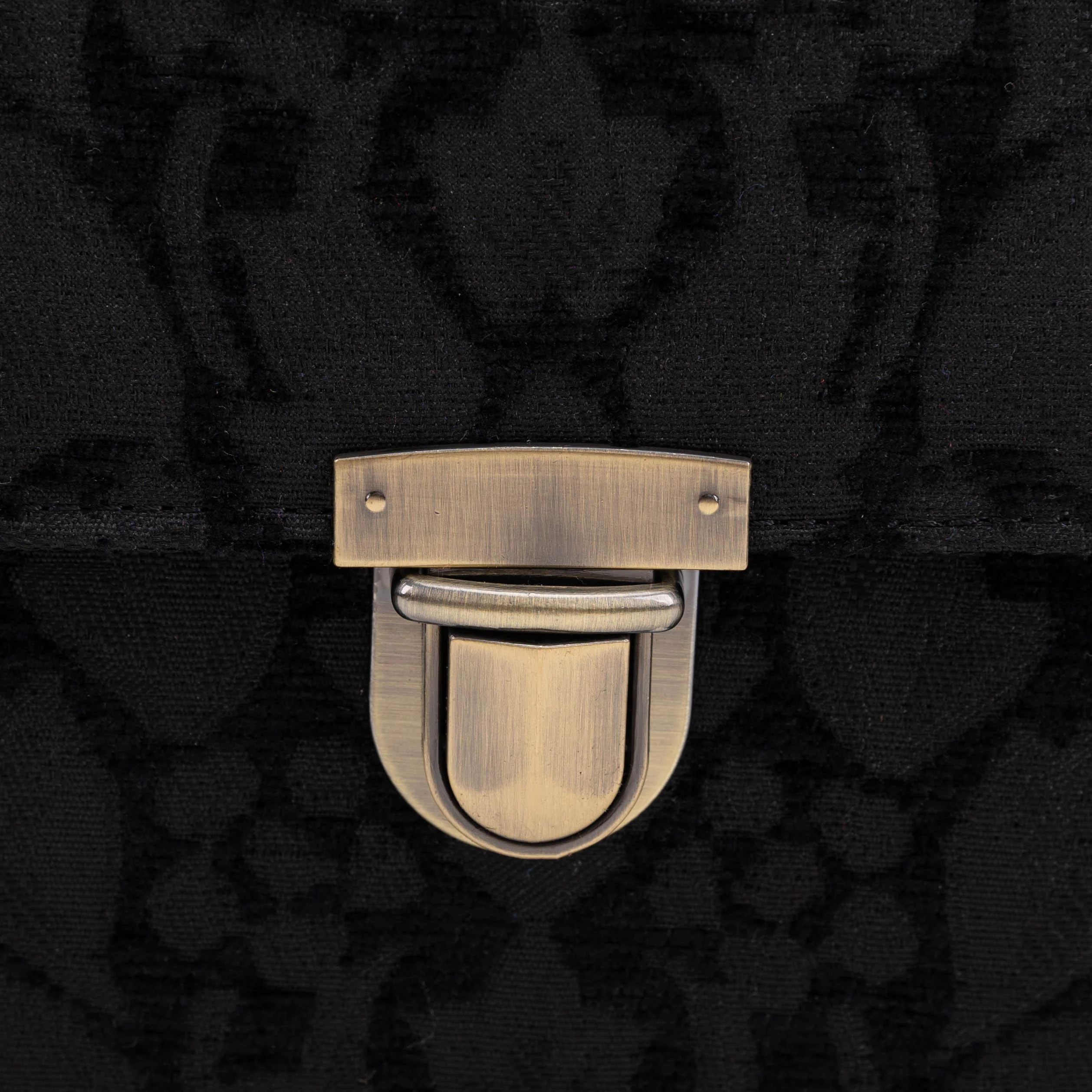 Victorian Blossom Black/Black Clara Medium Train Case Purse - Image 10