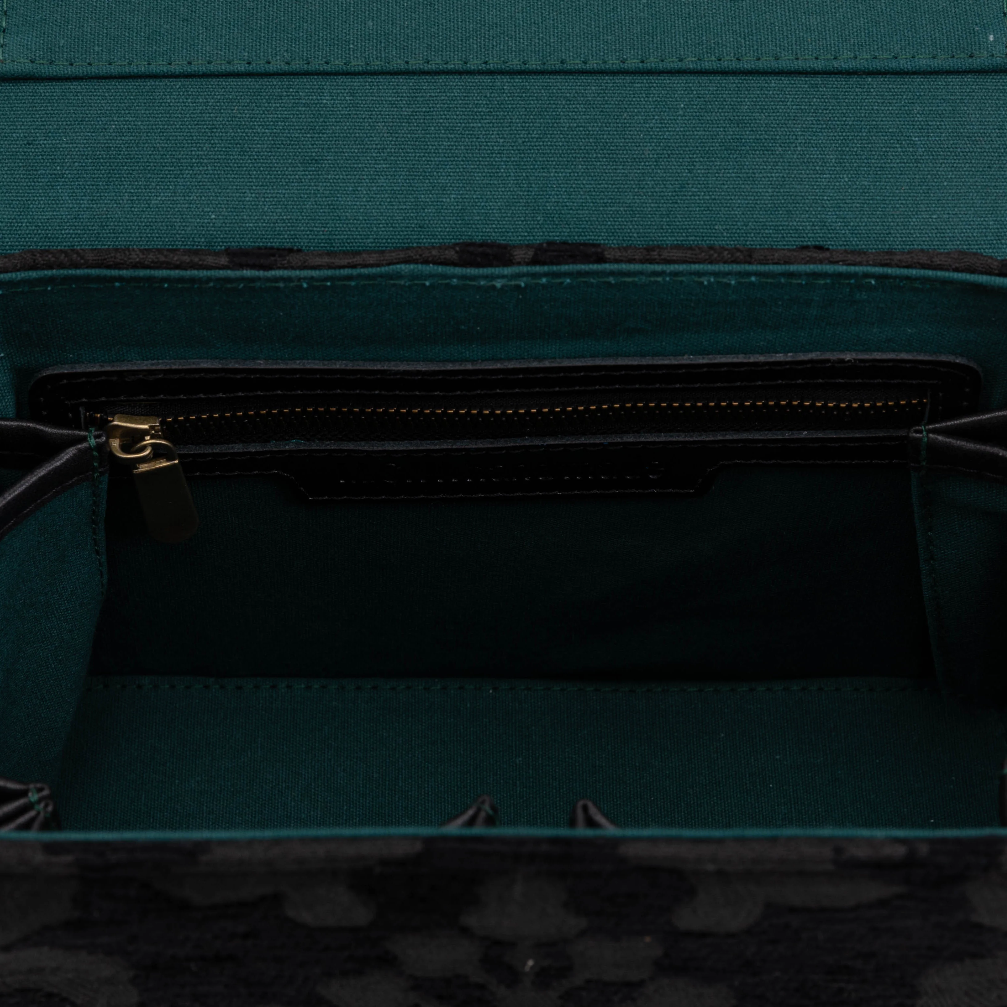 Victorian Blossom Black/Black Clara Medium Train Case Purse - Image 8