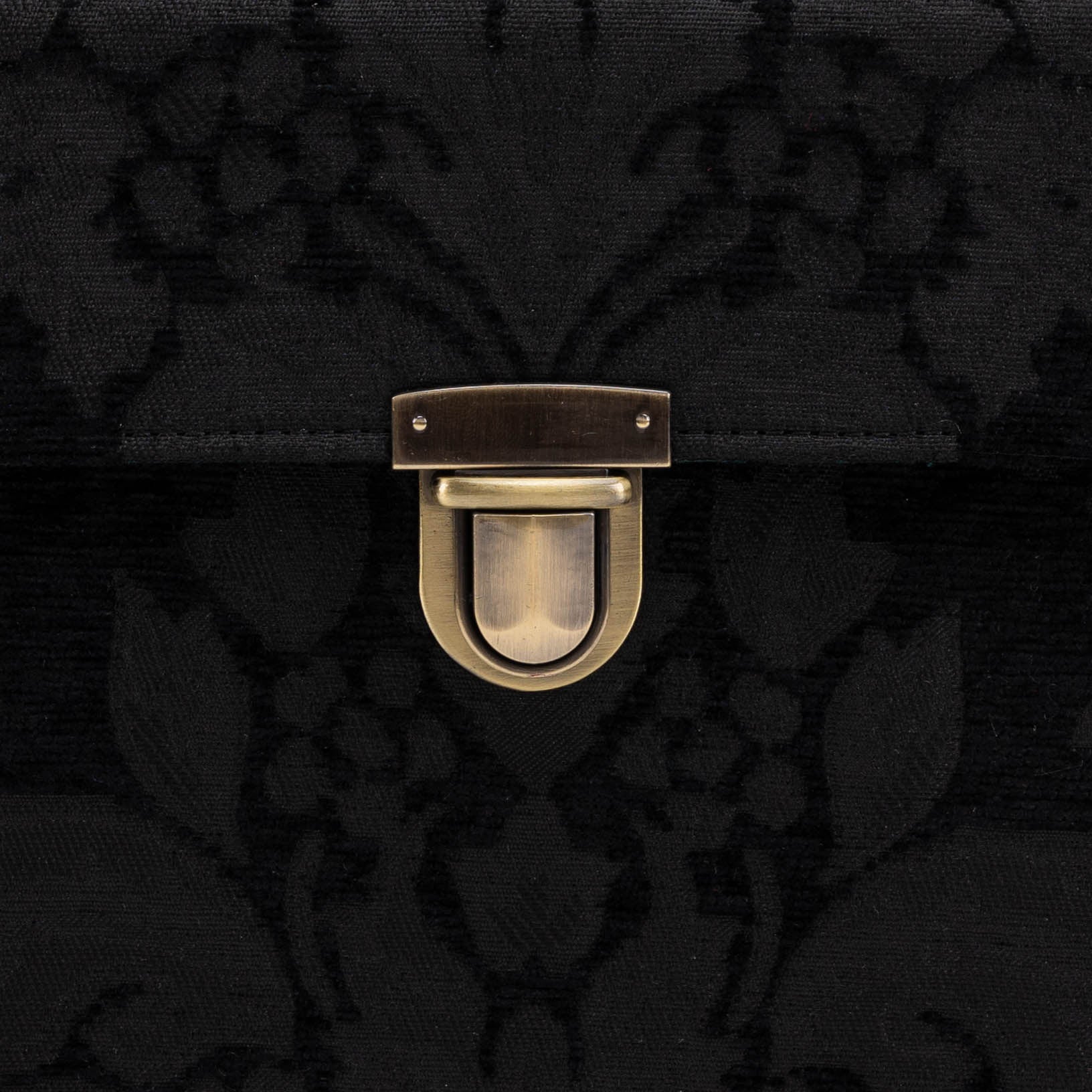 Victorian Blossom Black/Black Josephine Large Train Case - Image 9