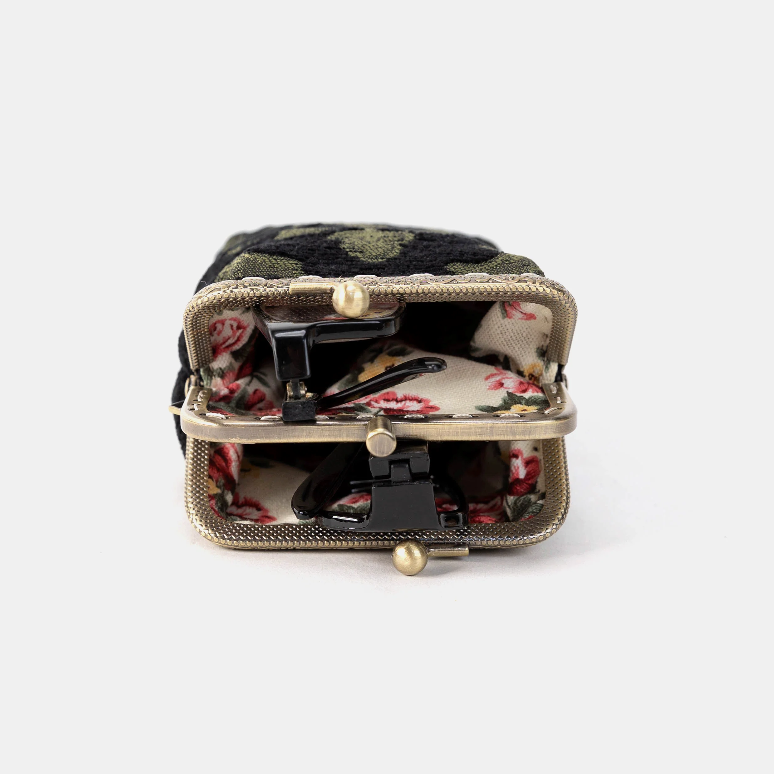 Victorian Blossom Black/Green Carpet Eyeglasses Case - Image 6