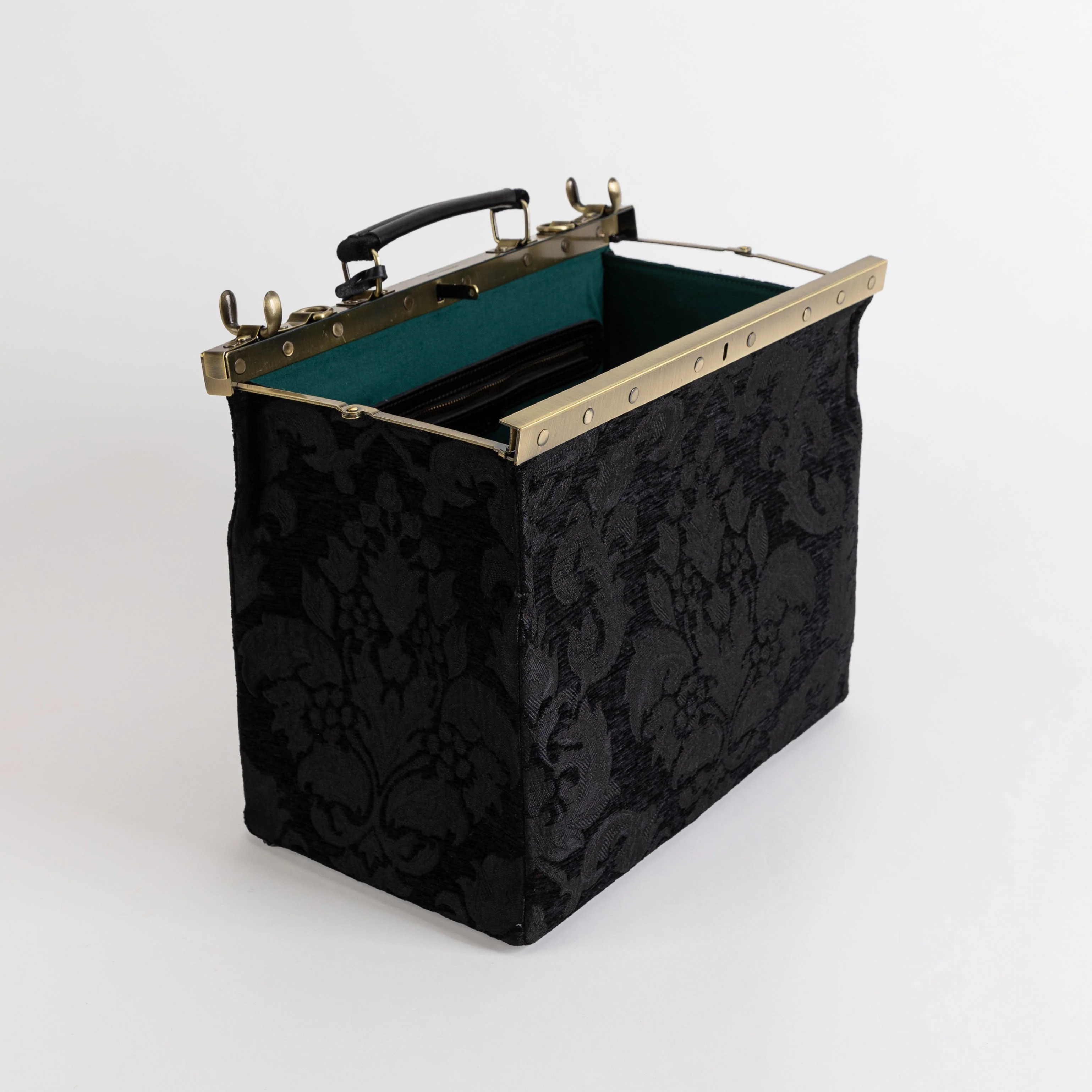 Victorian Blossom Black/Black Celine Carpet Gladstone Bag - Image 10